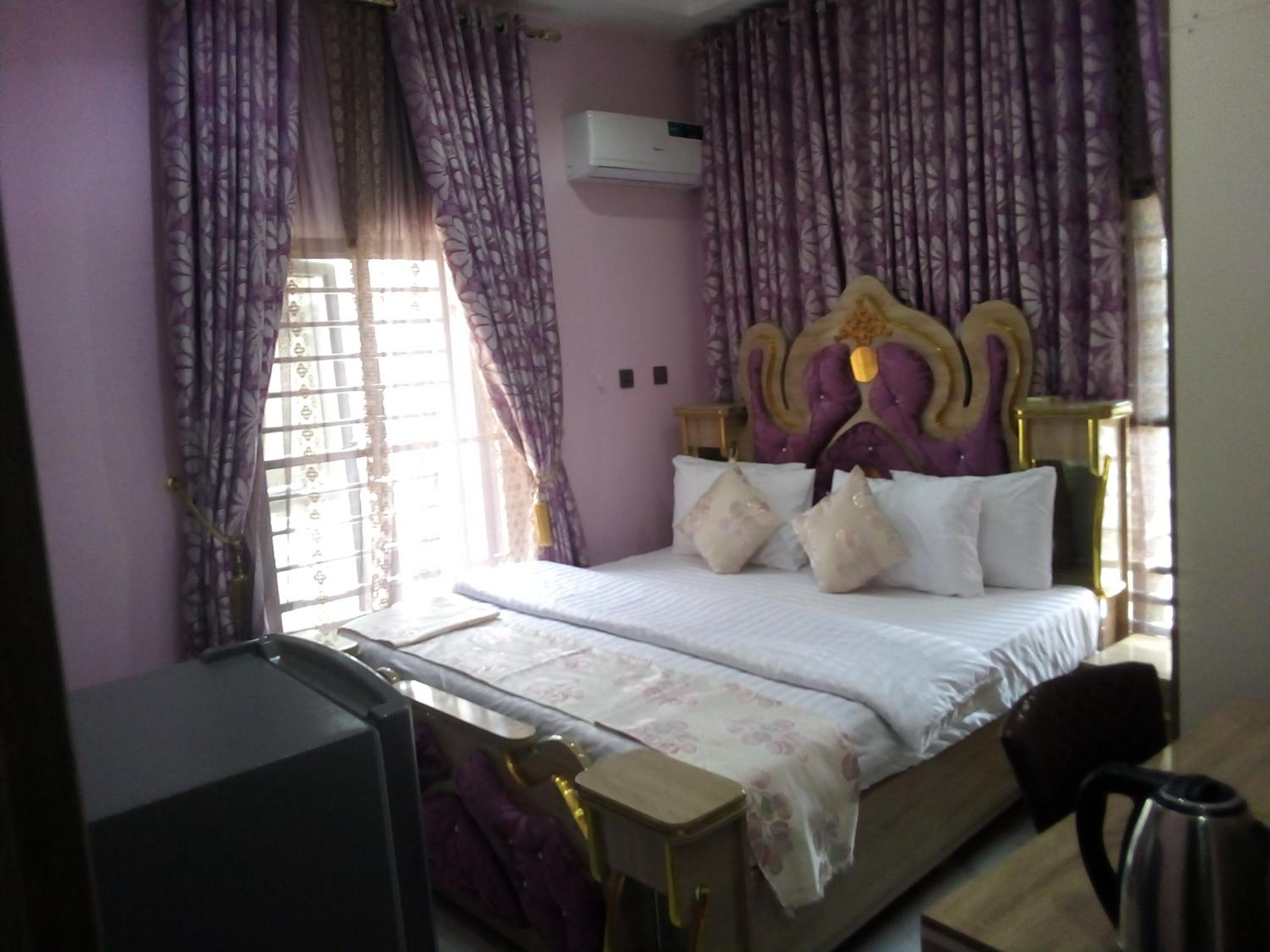 Bly And Schol Homes Limited view 5