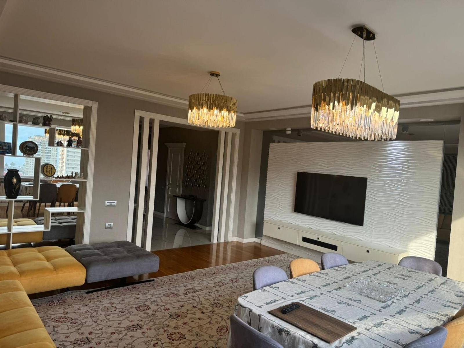 Four Seasson Apartment 2