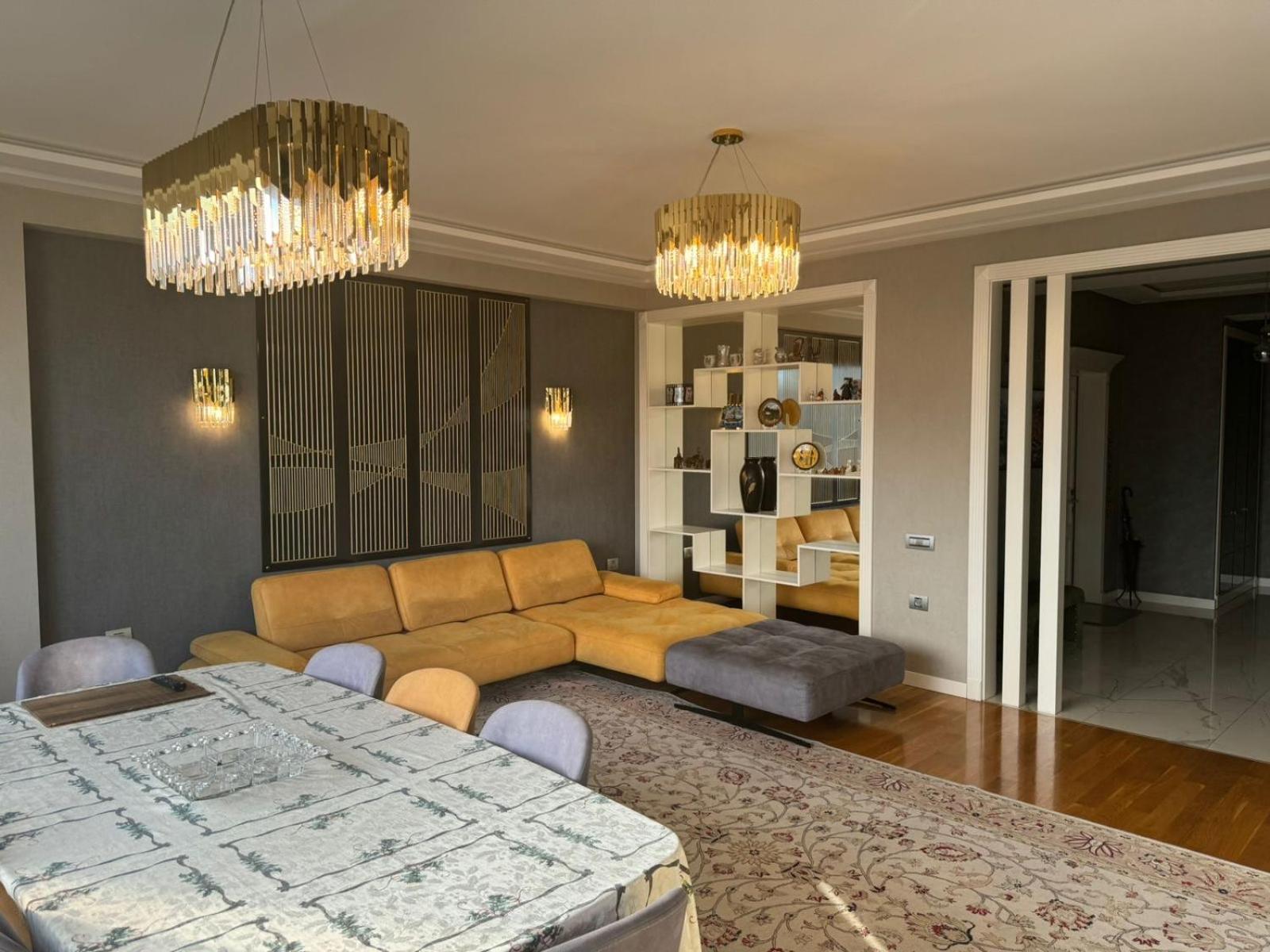 Four Seasson Apartment 2