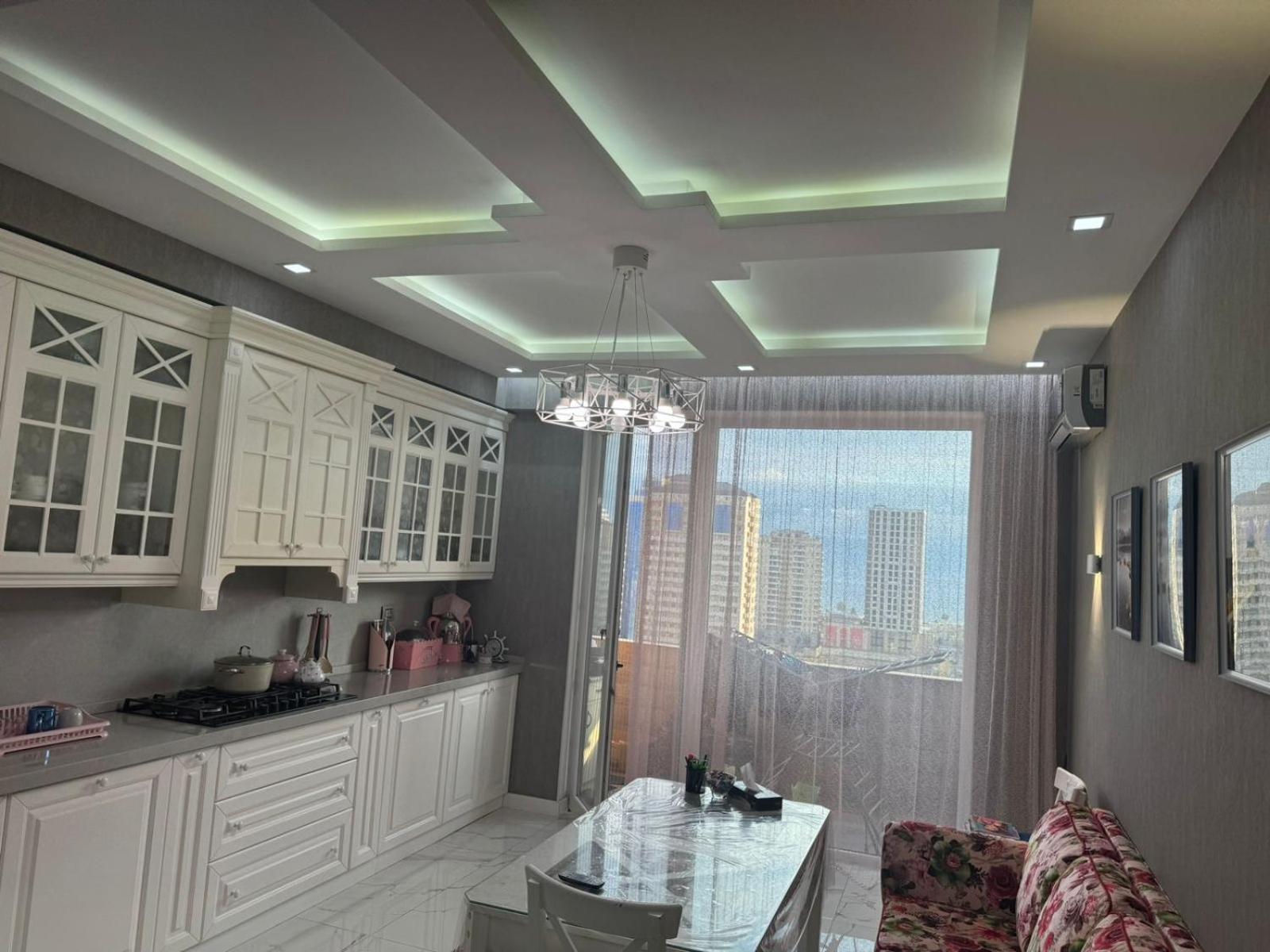 Four Seasson Apartment 2