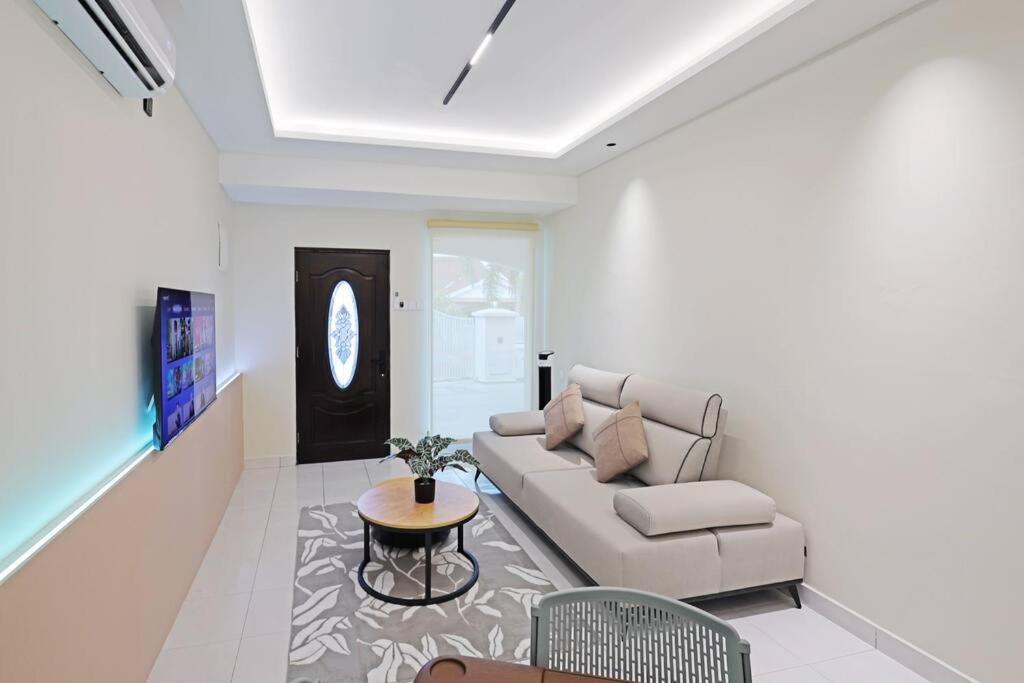 8paxAustin Landed # Ai smarthome