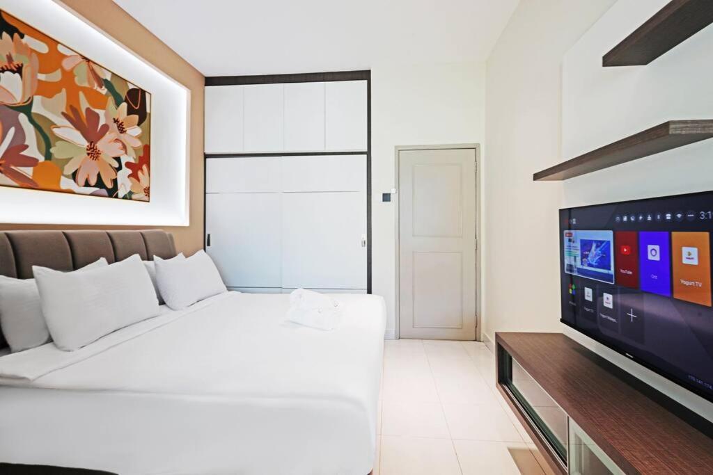 8paxAustin Landed # Ai smarthome