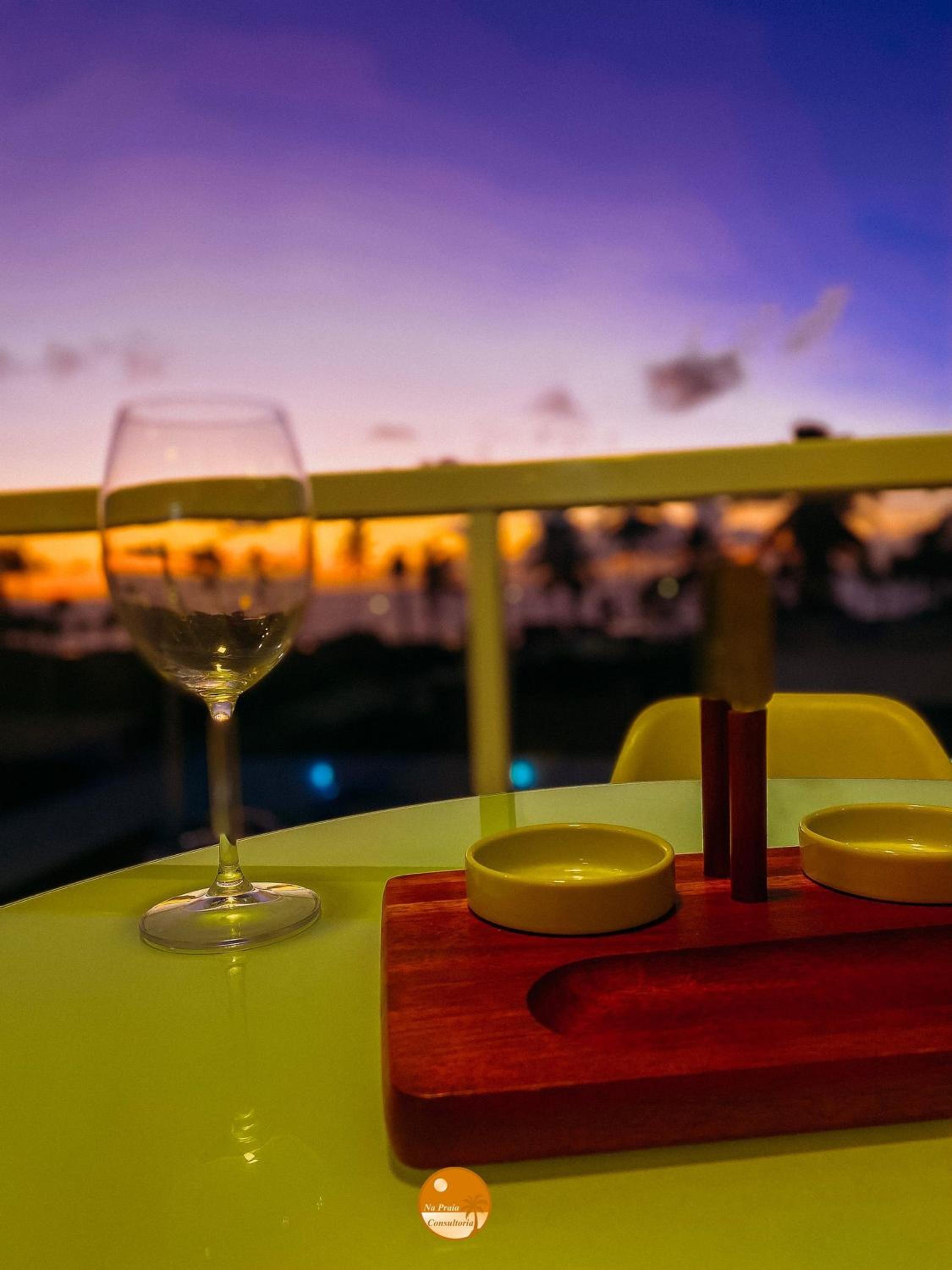 Residencial Ilha de Santorini, 100 m da Praia, Pico de Surfe, Piscina, Parque infantil, 2 Vagas de Garagem