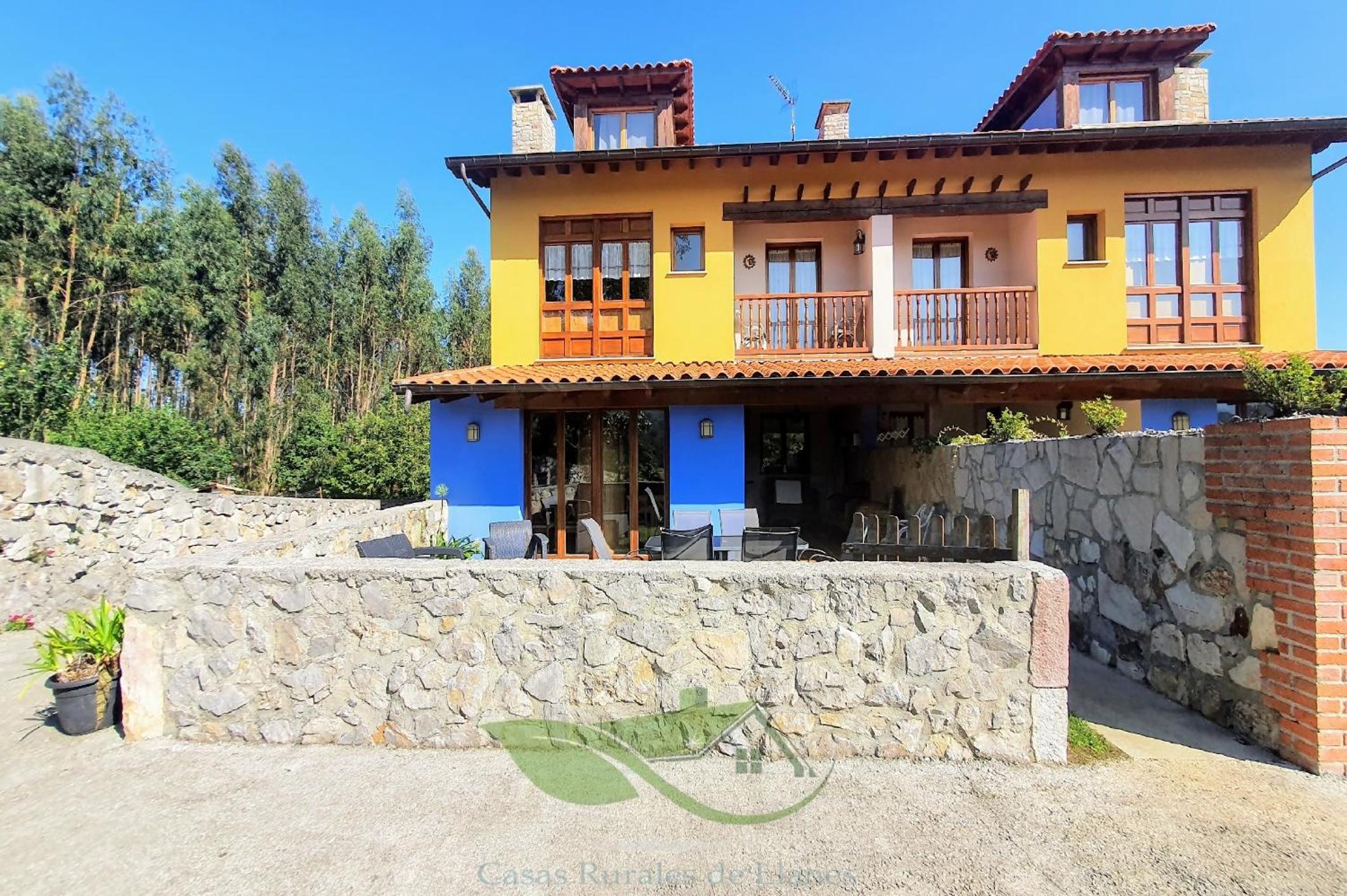 Casa Familiar Llanes con Jardín – Villa Porrua 1 view 2