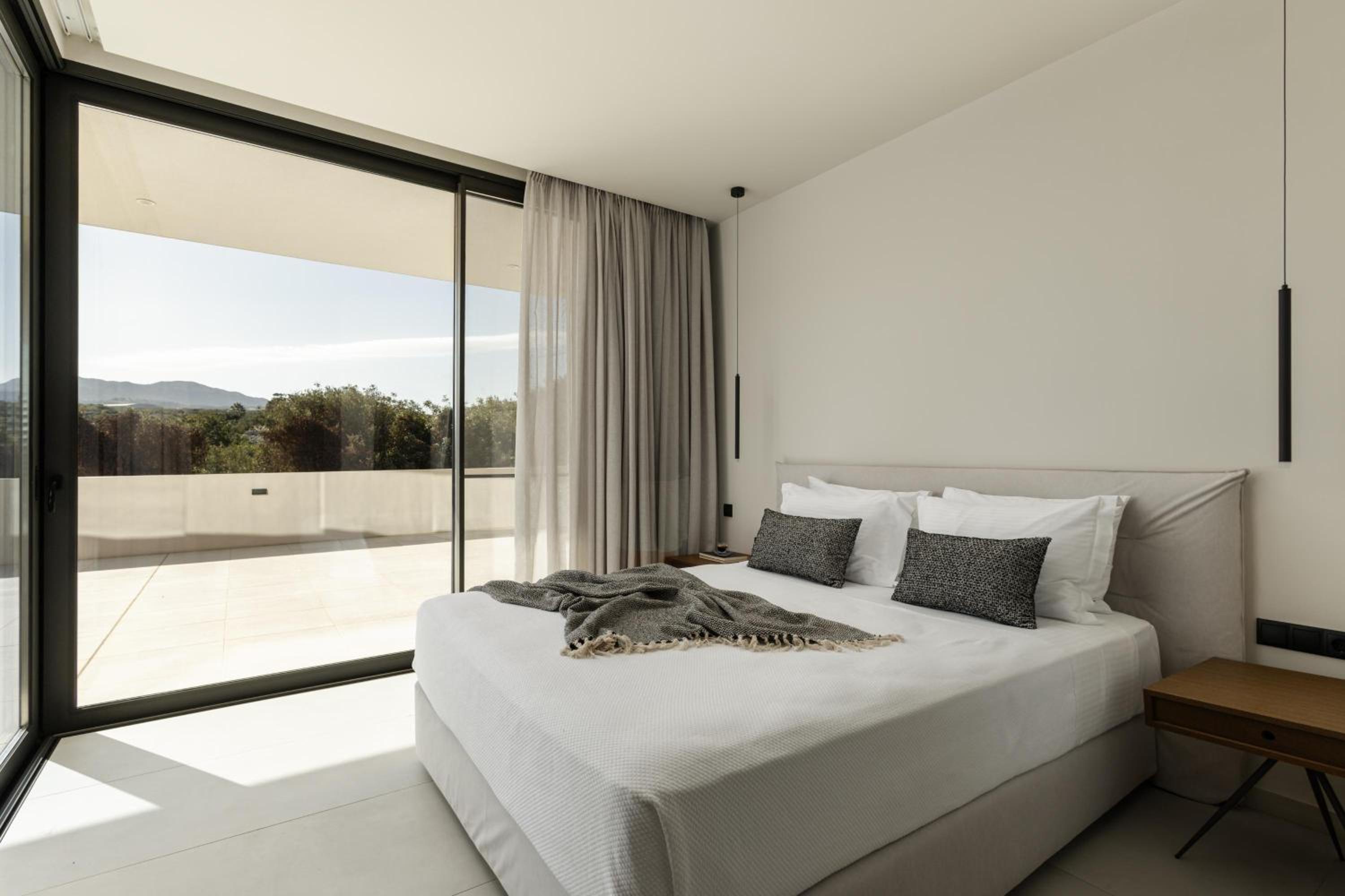 Aerial Villa - Award Winning Luxury Retreat