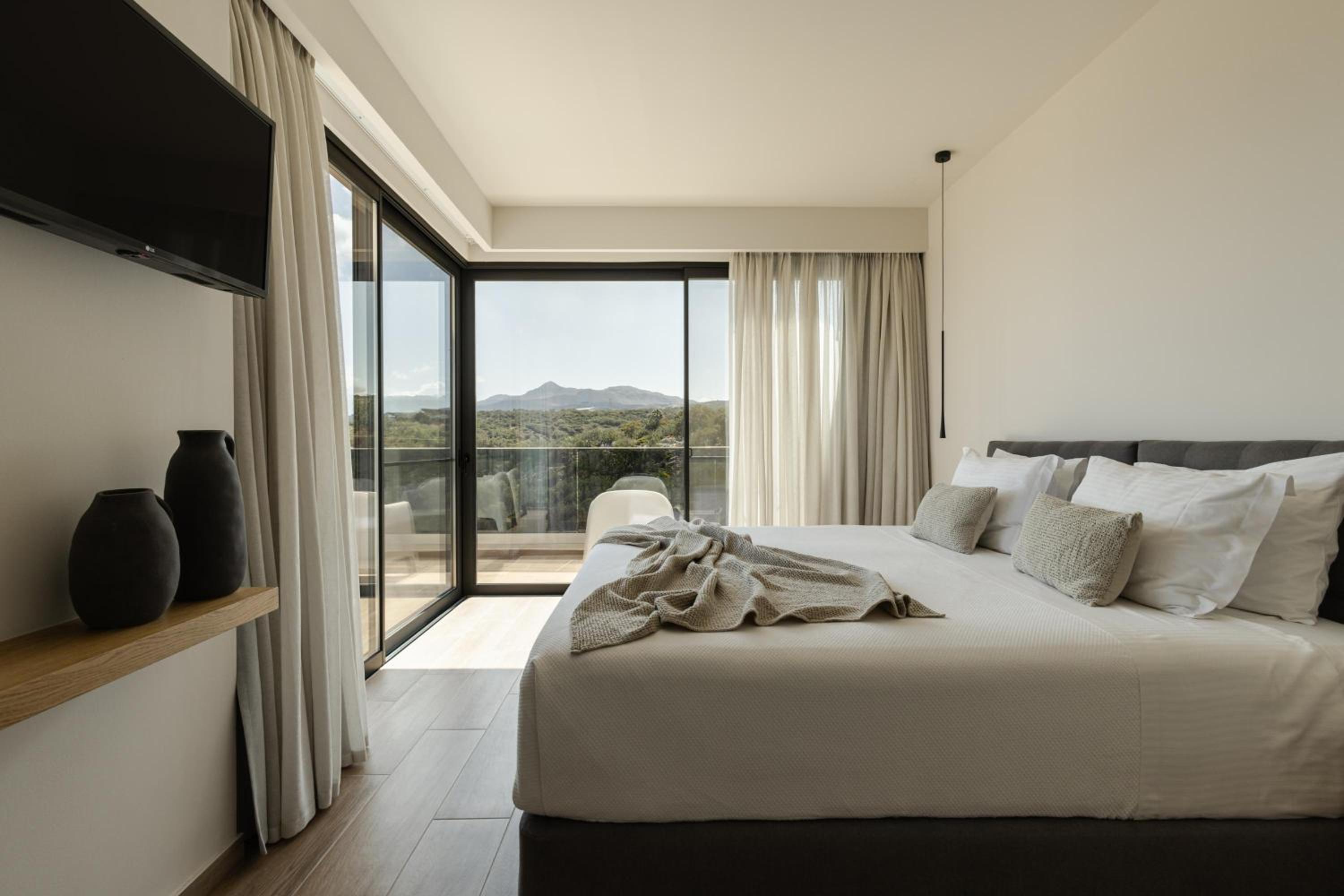 Aerial Villa - Award Winning Luxury Retreat