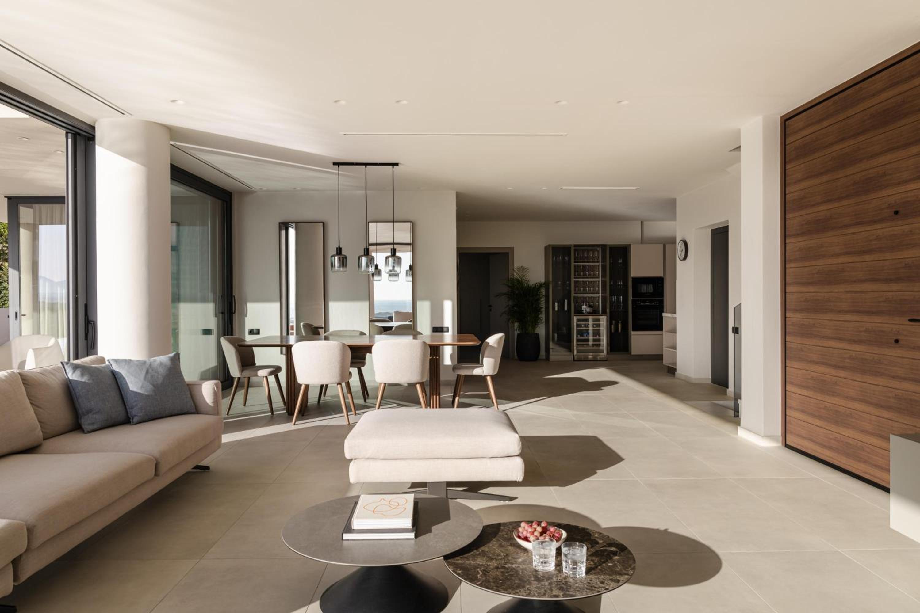 Aerial Villa - Award Winning Luxury Retreat