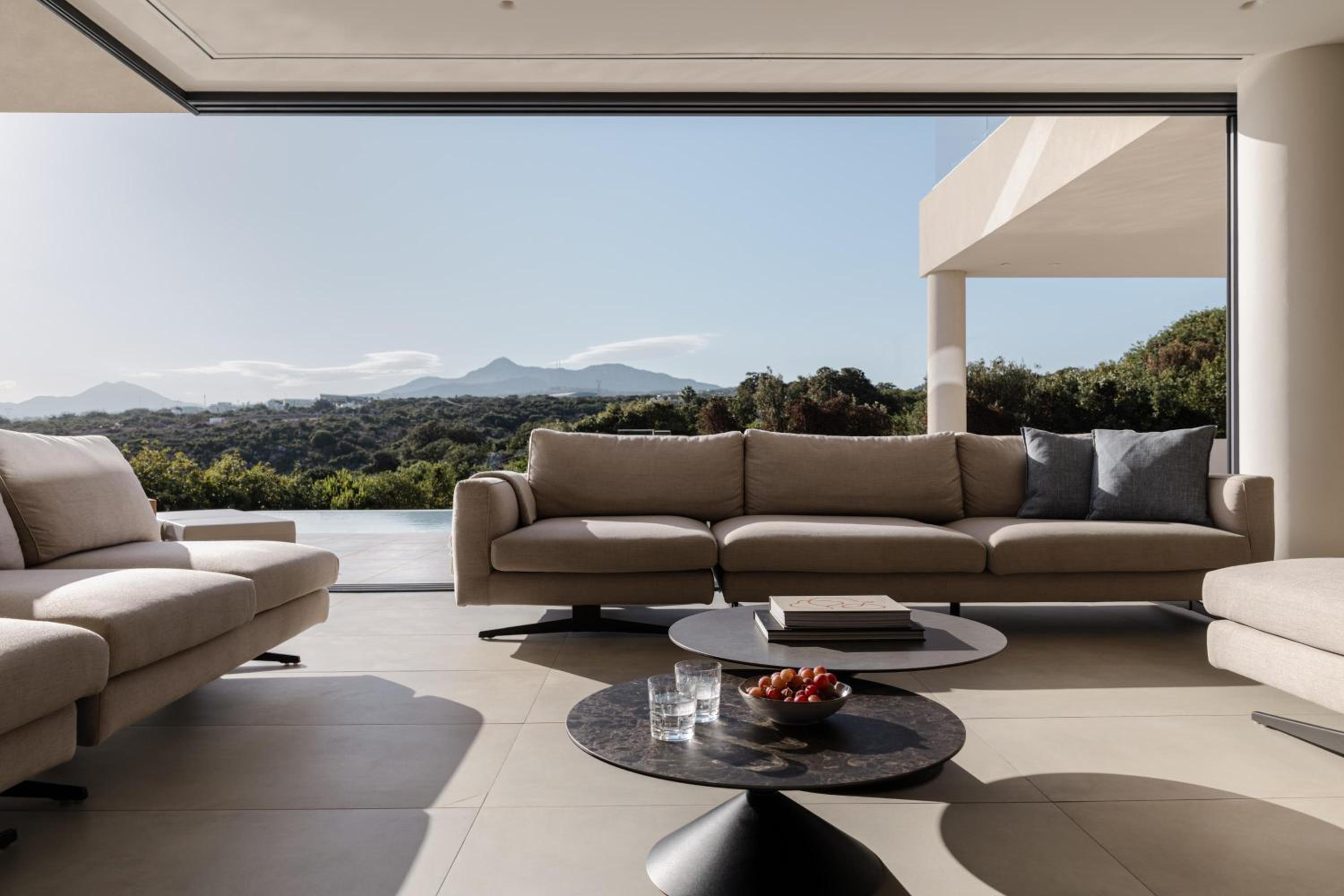 Aerial Villa - Award Winning Luxury Retreat