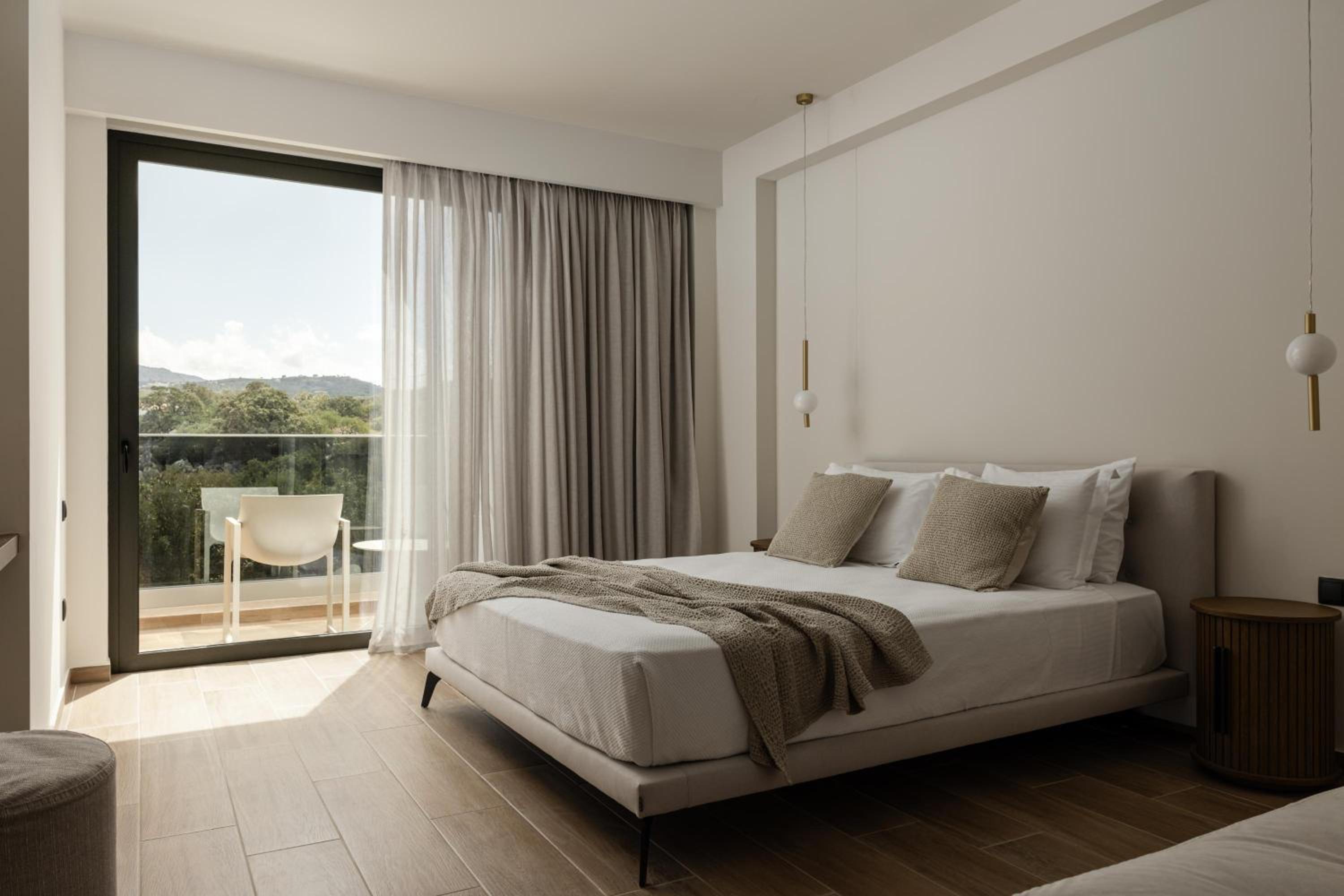 Aerial Villa - Award Winning Luxury Retreat