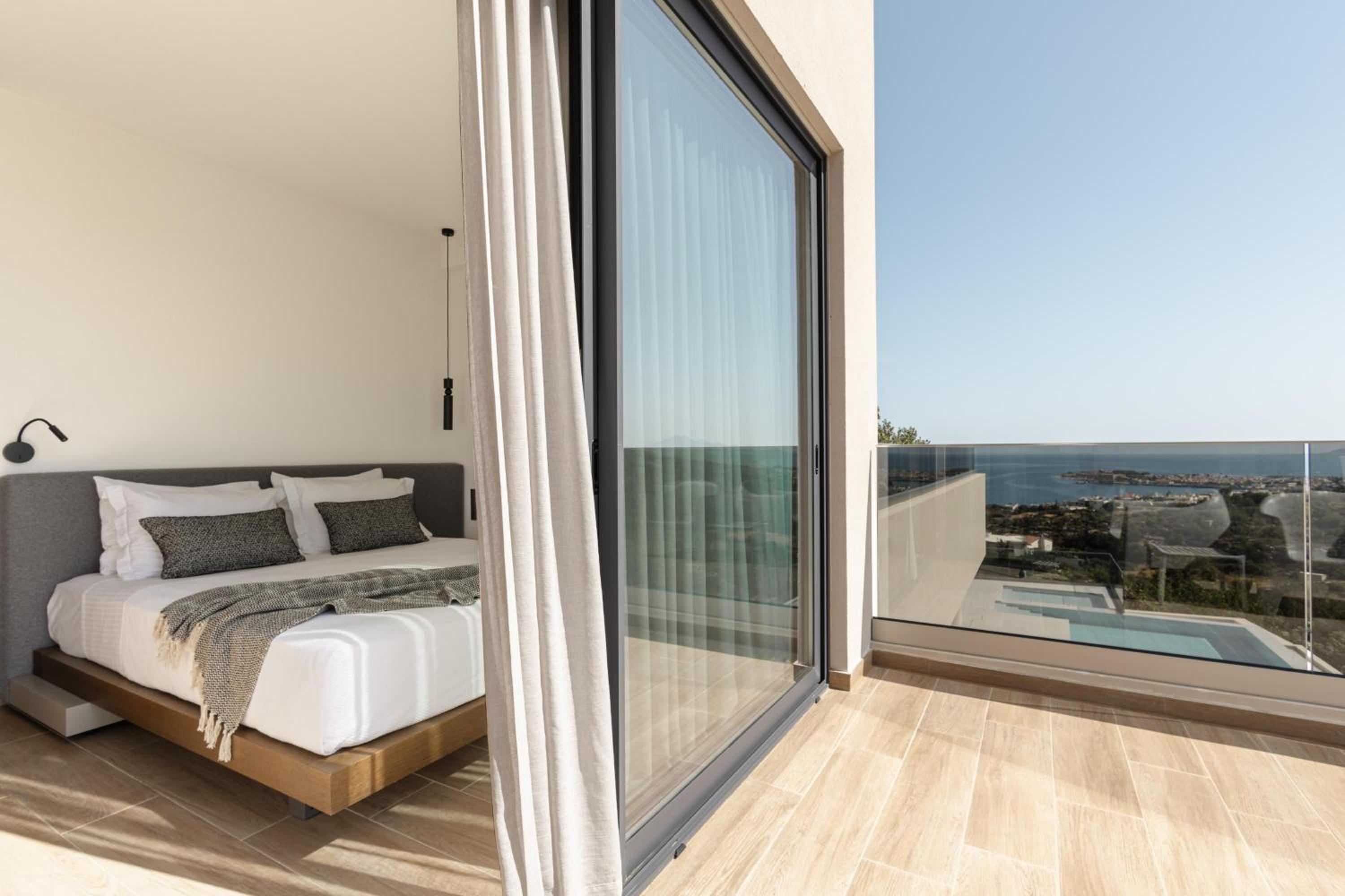 Aerial Villa - Award Winning Luxury Retreat