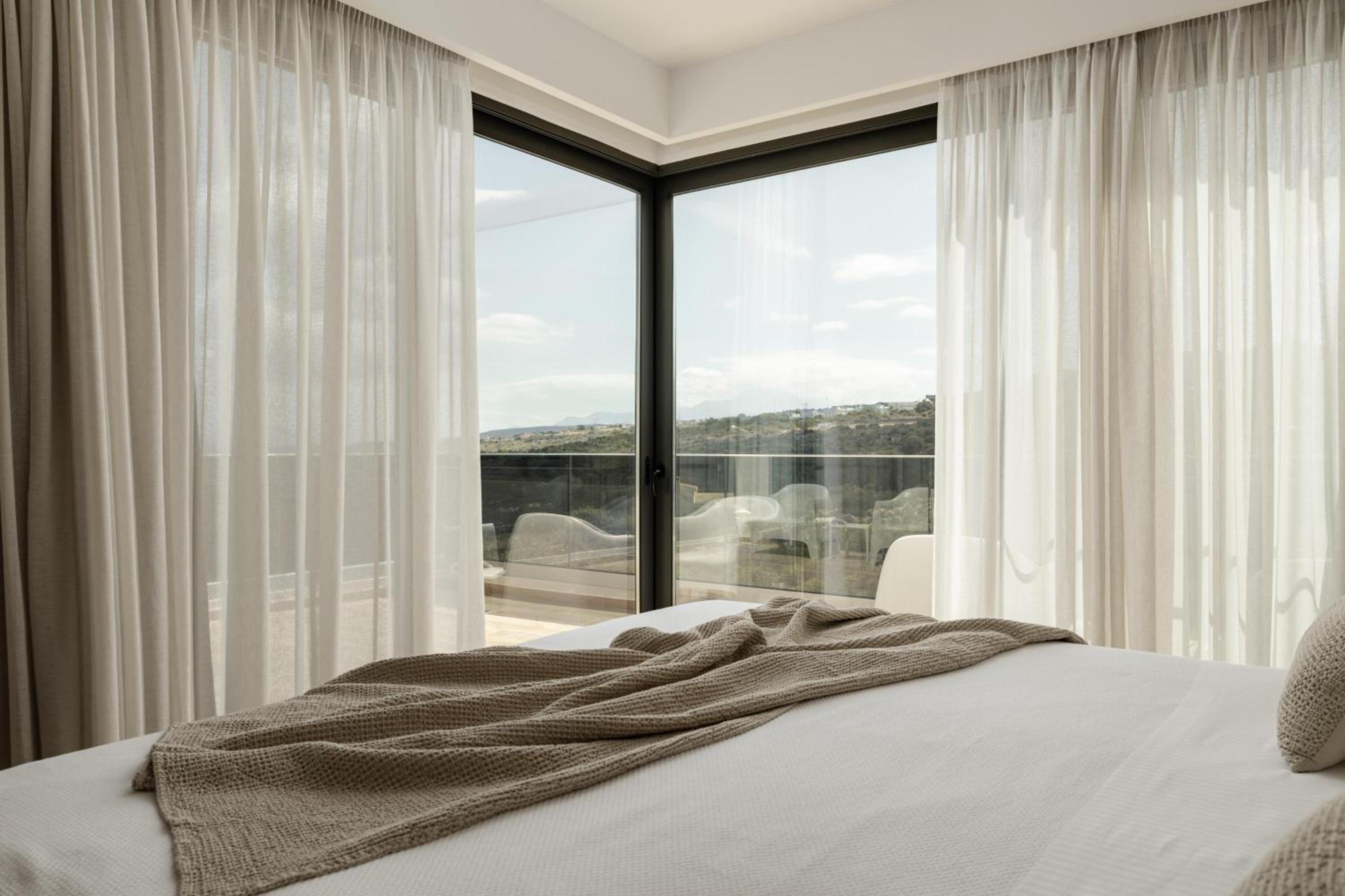 Aerial Villa - Award Winning Luxury Retreat