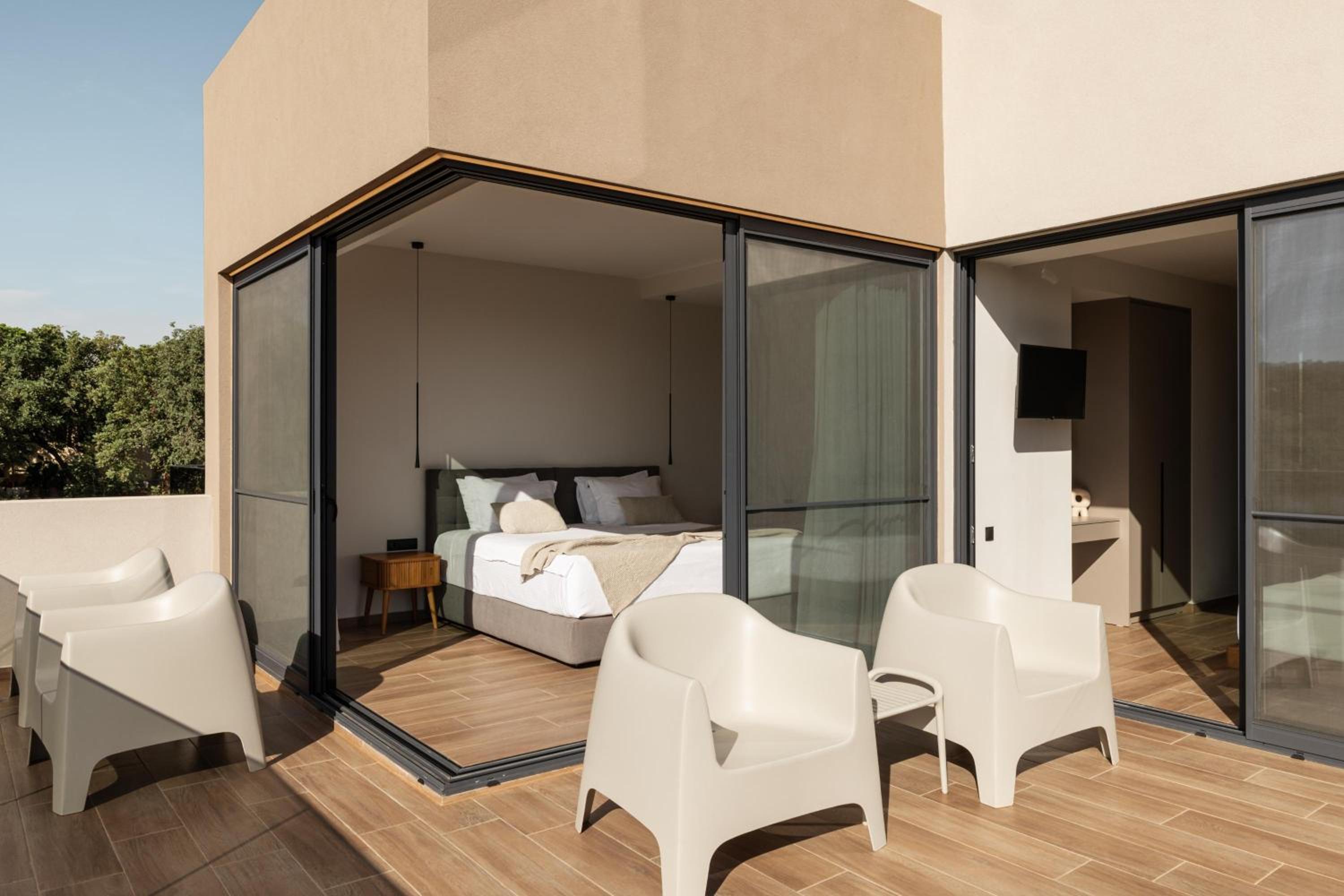 Aerial Villa - Award Winning Luxury Retreat