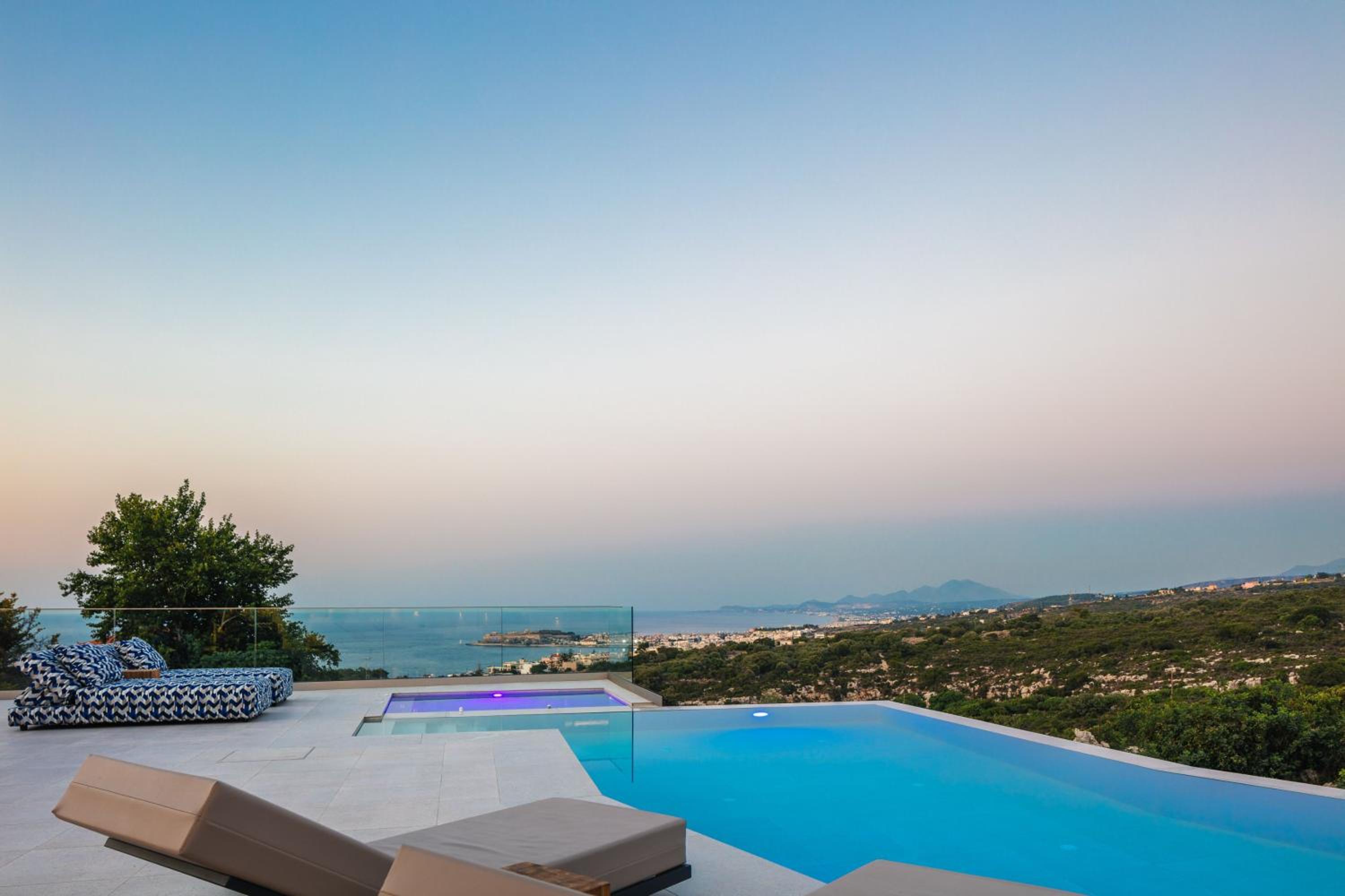Aerial Villa - Award Winning Luxury Retreat