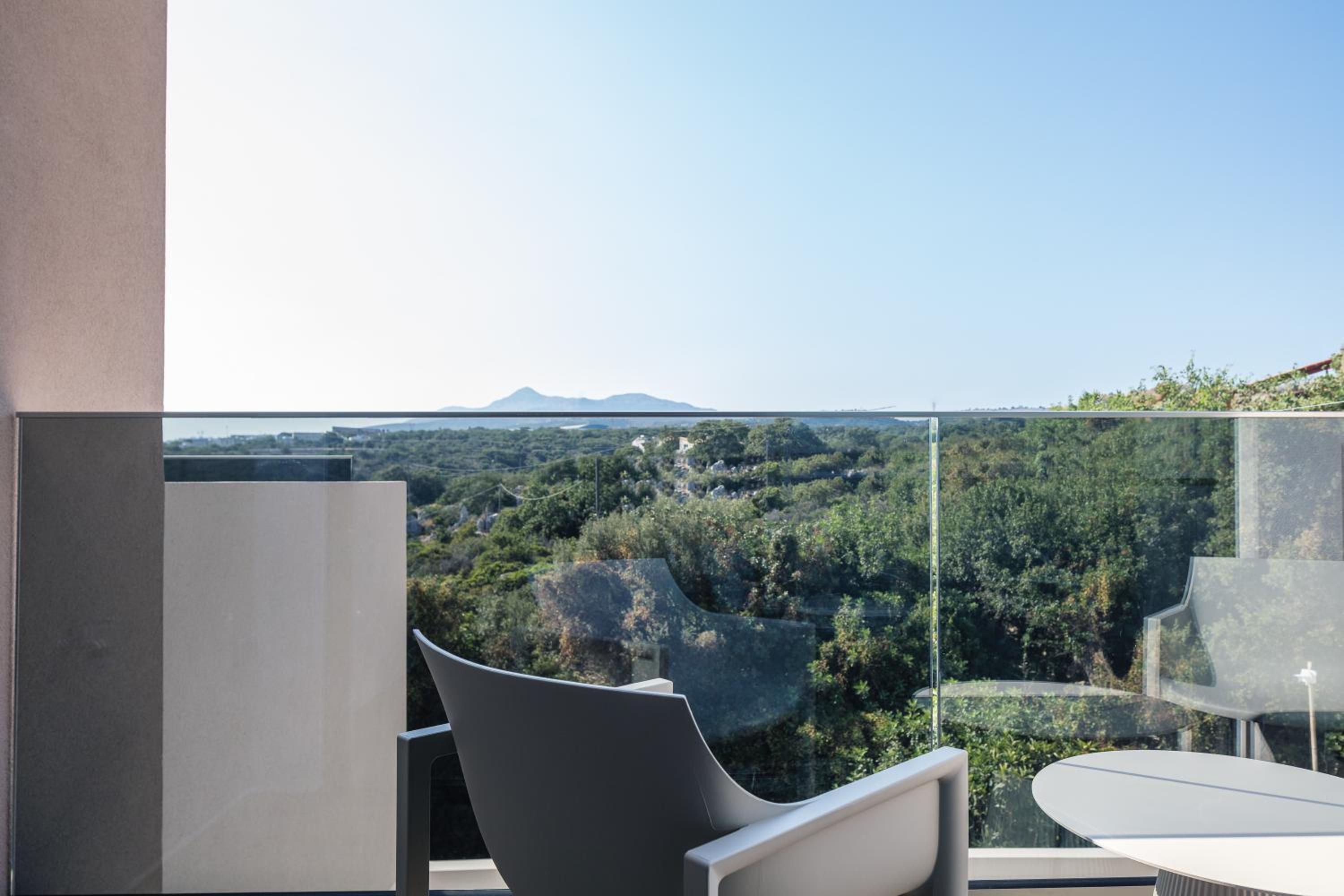 Aerial Villa - Award Winning Luxury Retreat