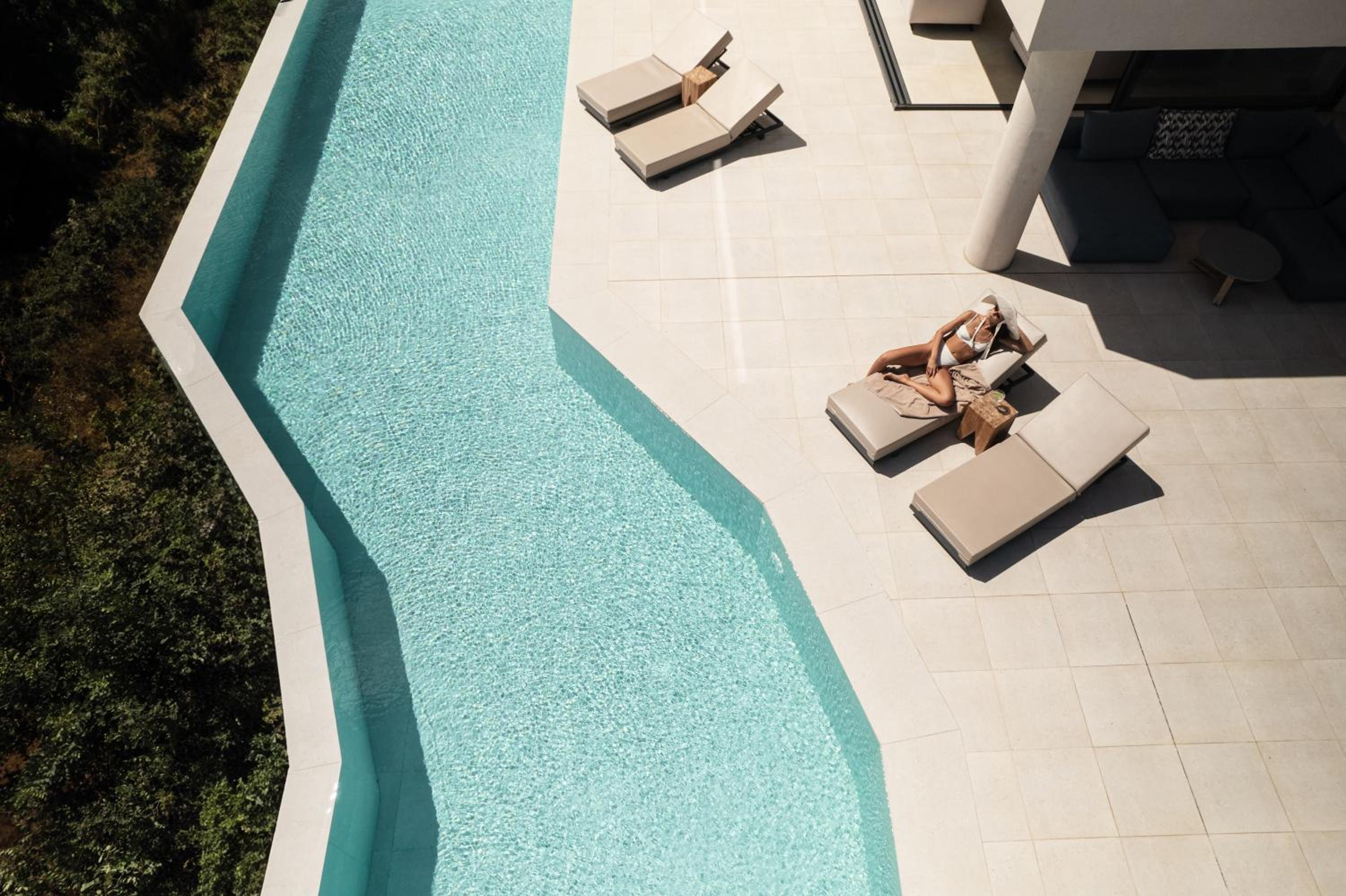 Aerial Villa - Award Winning Luxury Retreat