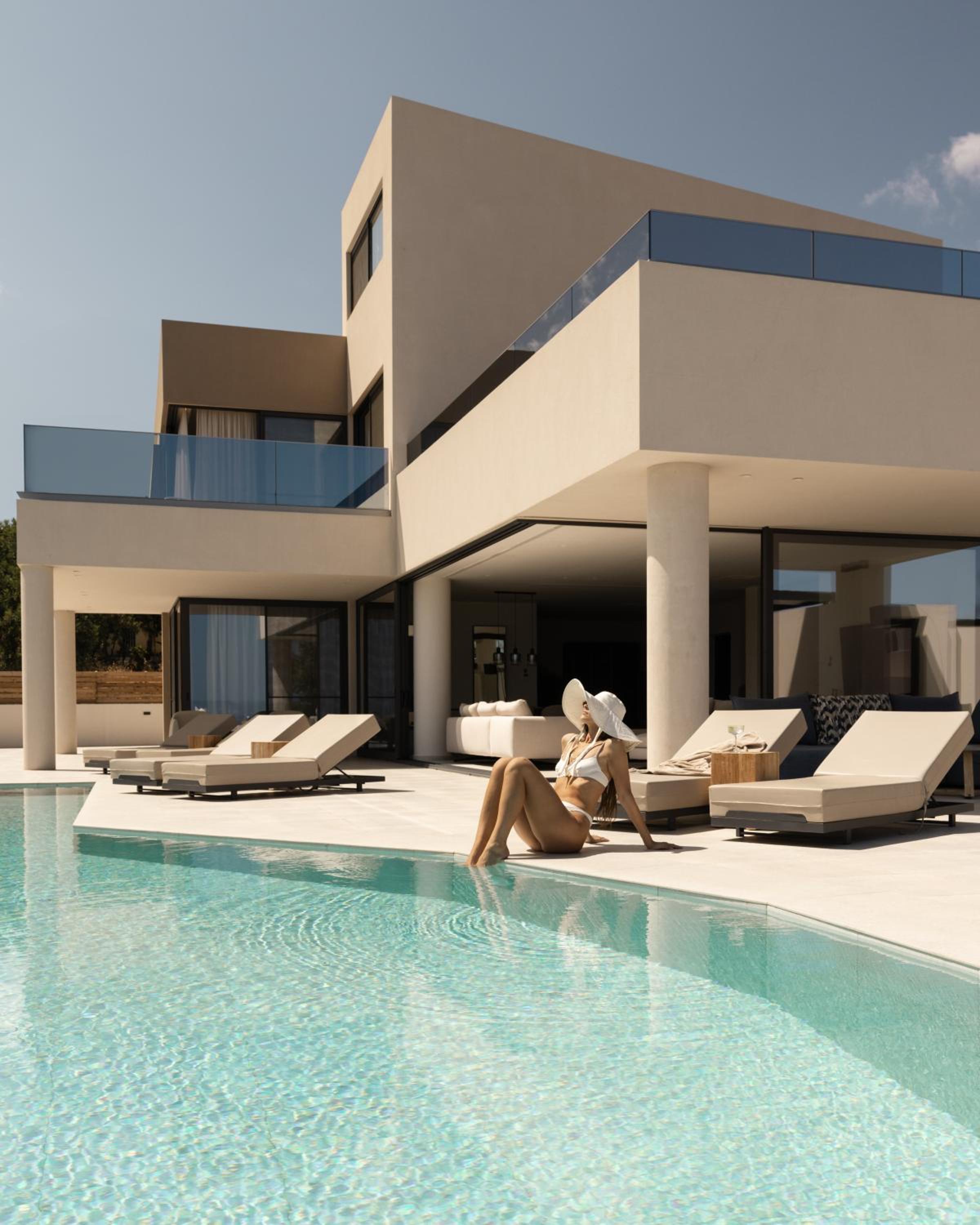 Aerial Villa - Award Winning Luxury Retreat