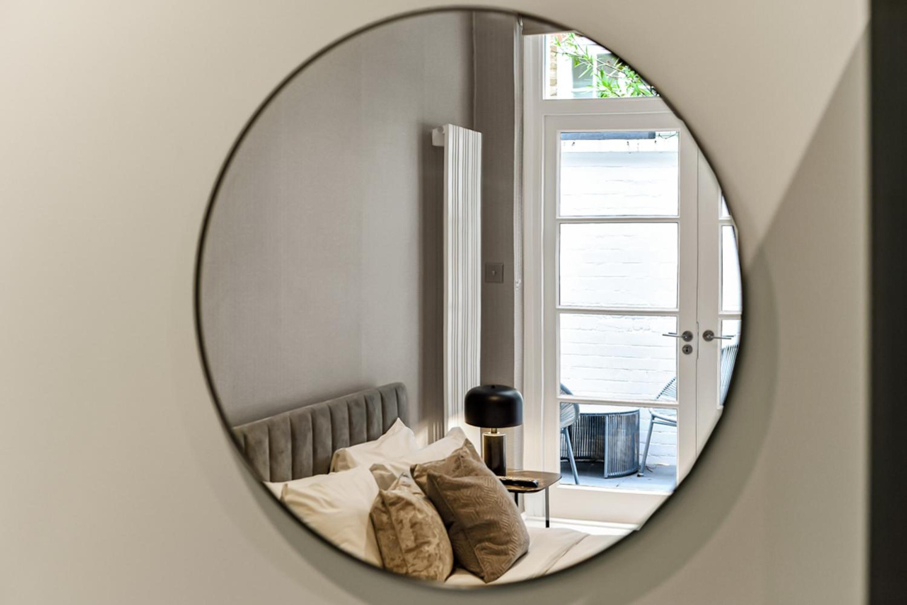 Mayfair Apartment with Private Terrace- 2 Bed