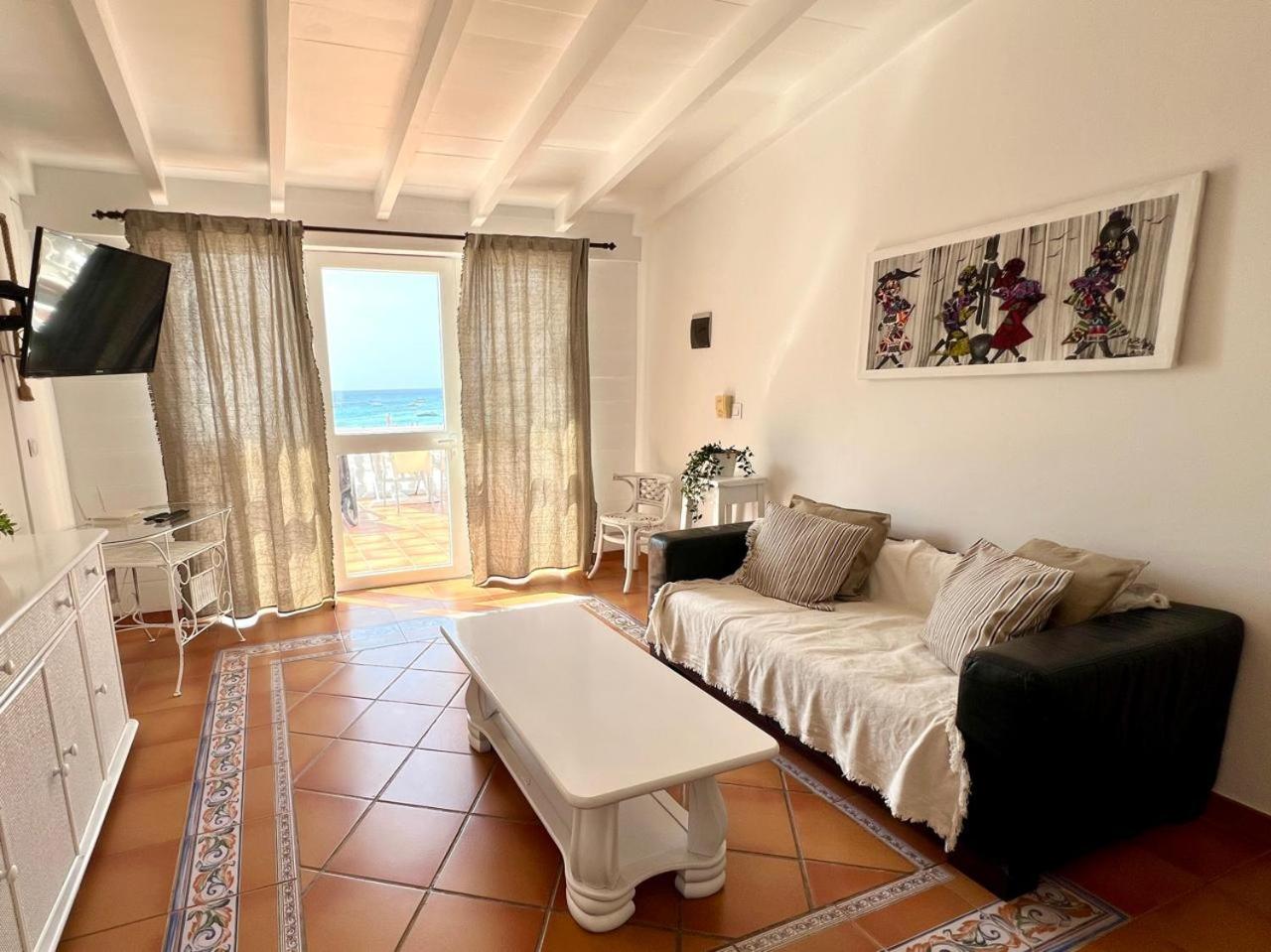 Vista Mar - Seafront Holiday Apartments