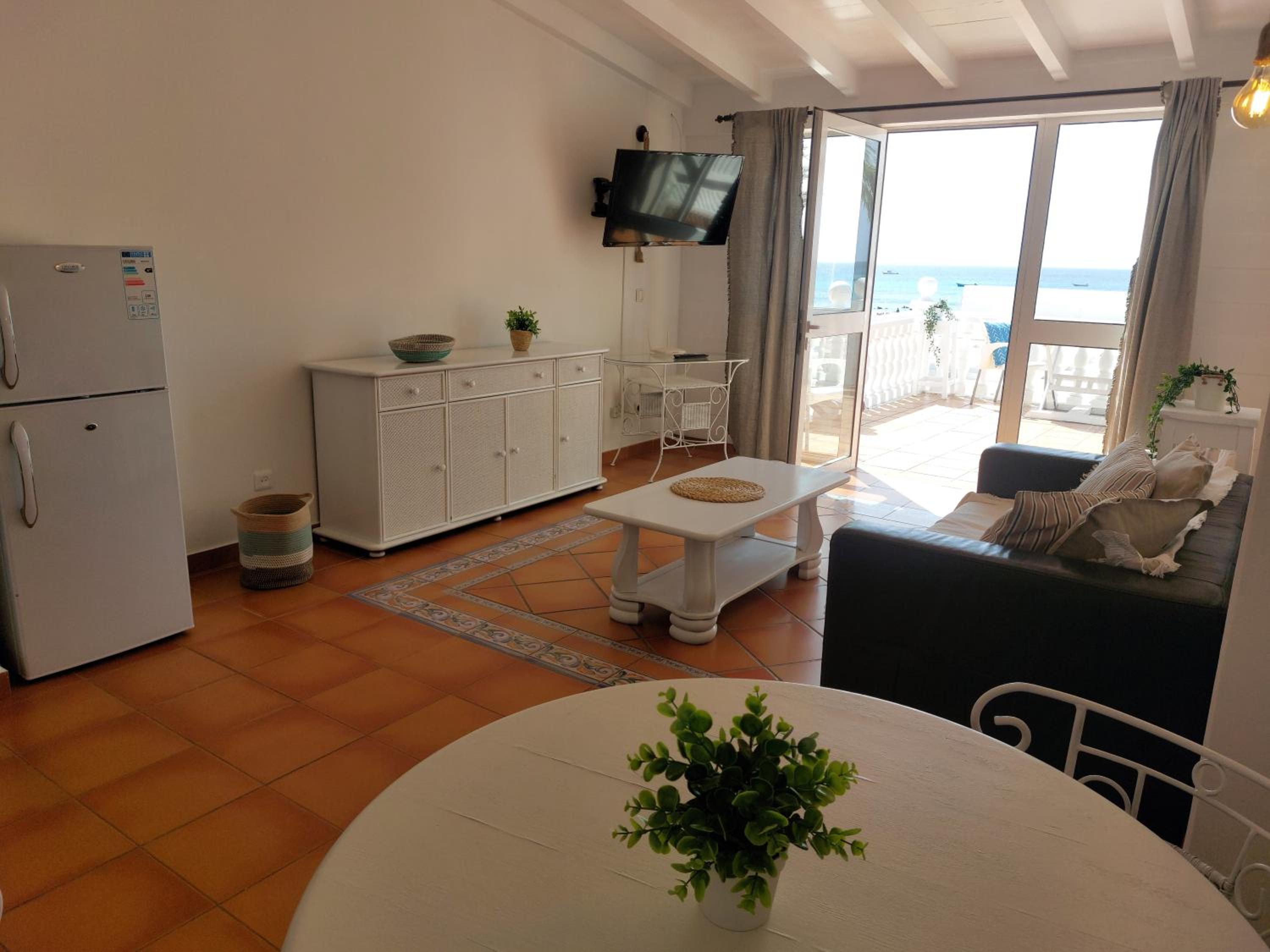 Vista Mar - Seafront Holiday Apartments