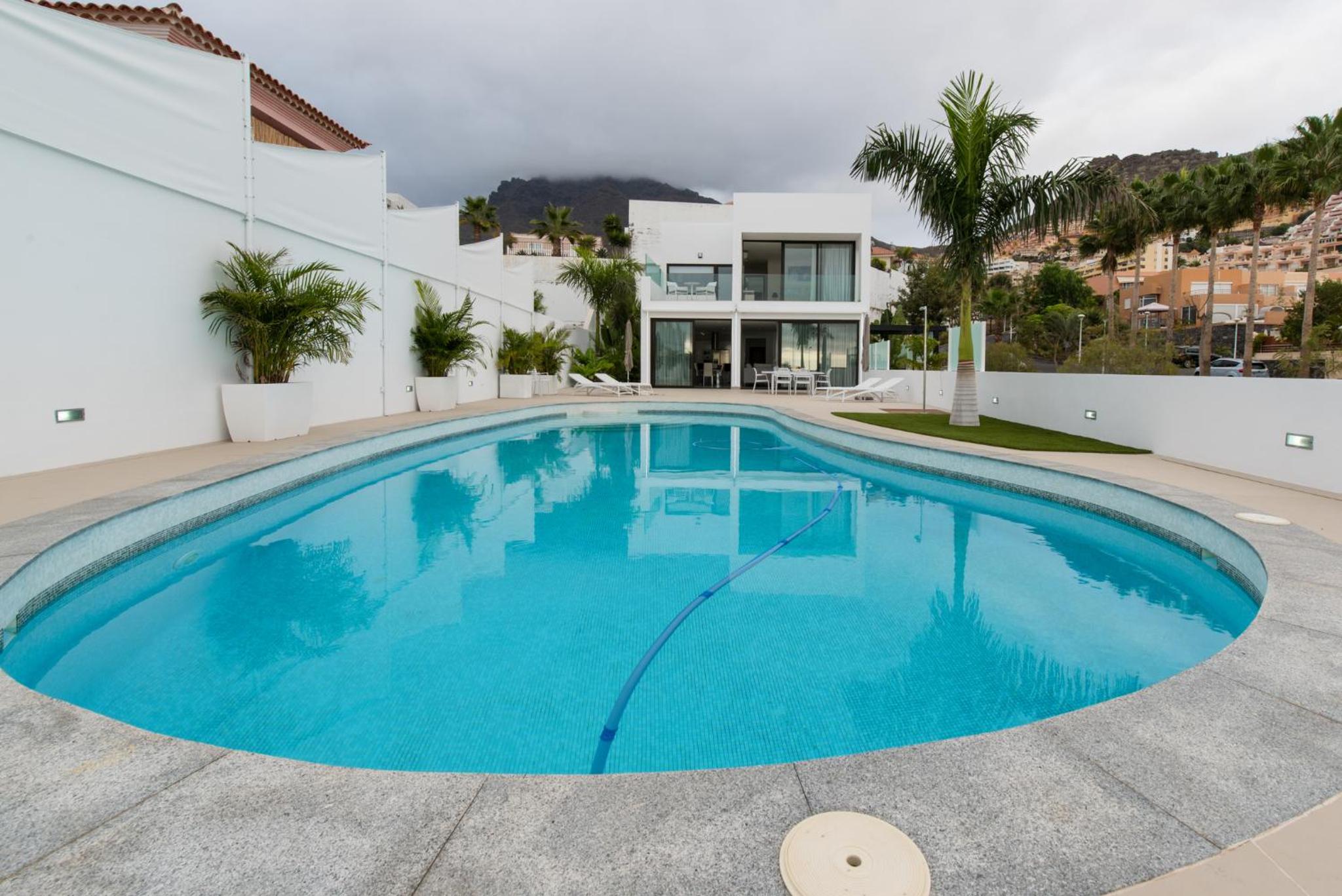 Karat Villa Esmeralda