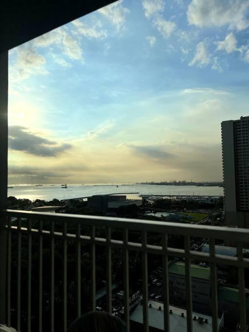 Casa Cintores Condo near PICC with FREE parking view 4