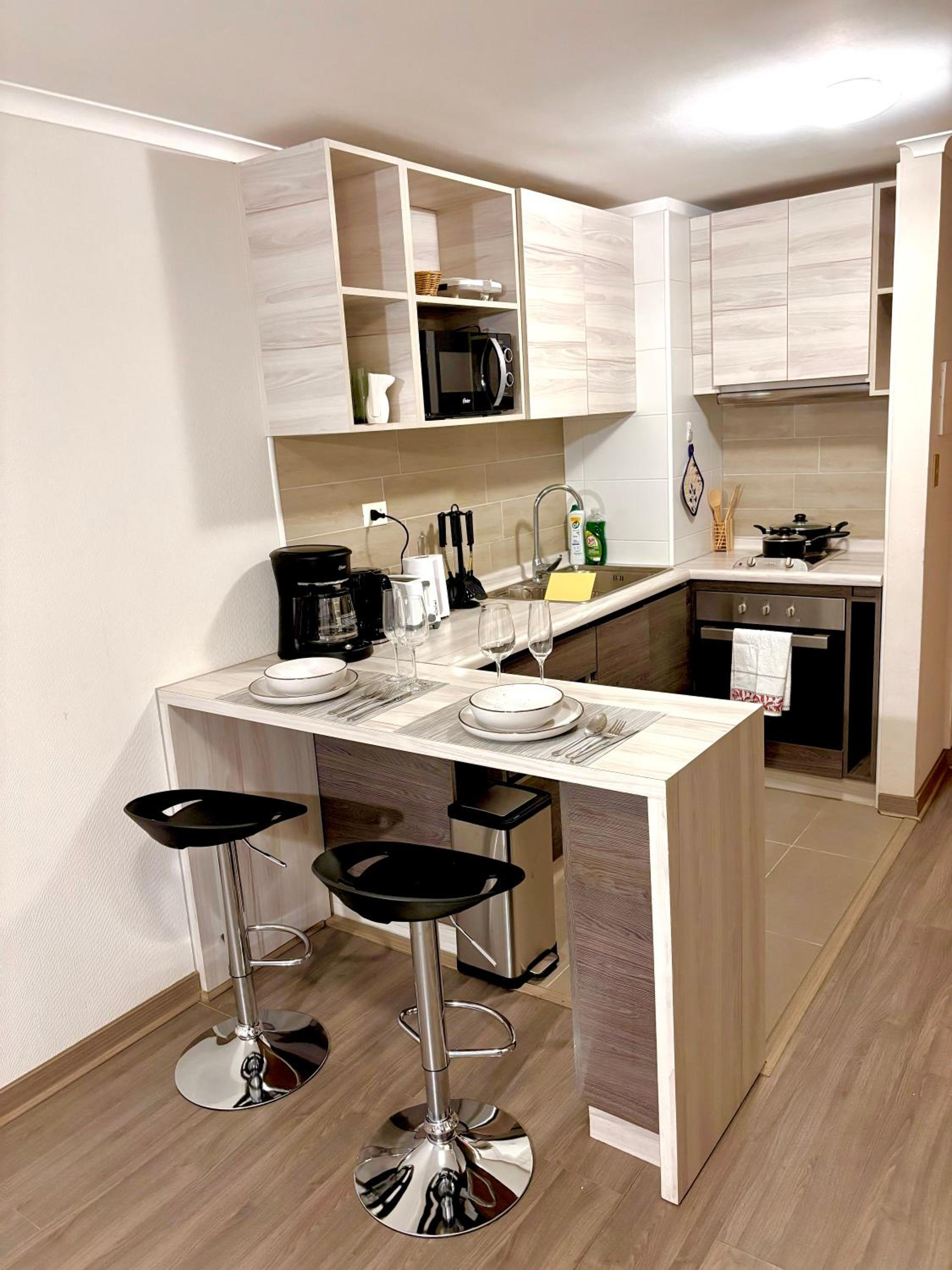 Moderno depa ideal para pareja con A-C y Parking
