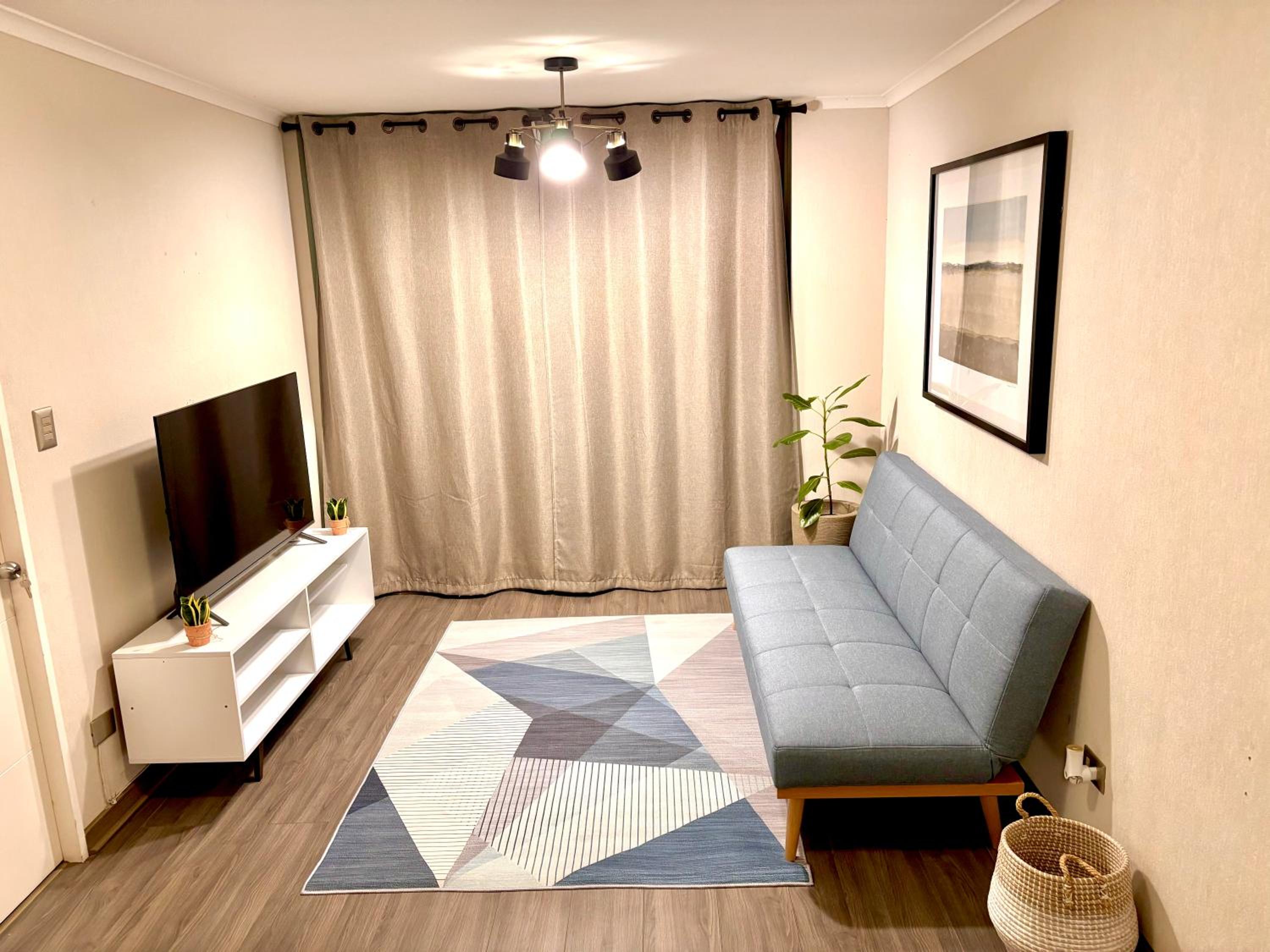 Moderno depa ideal para pareja con A-C y Parking