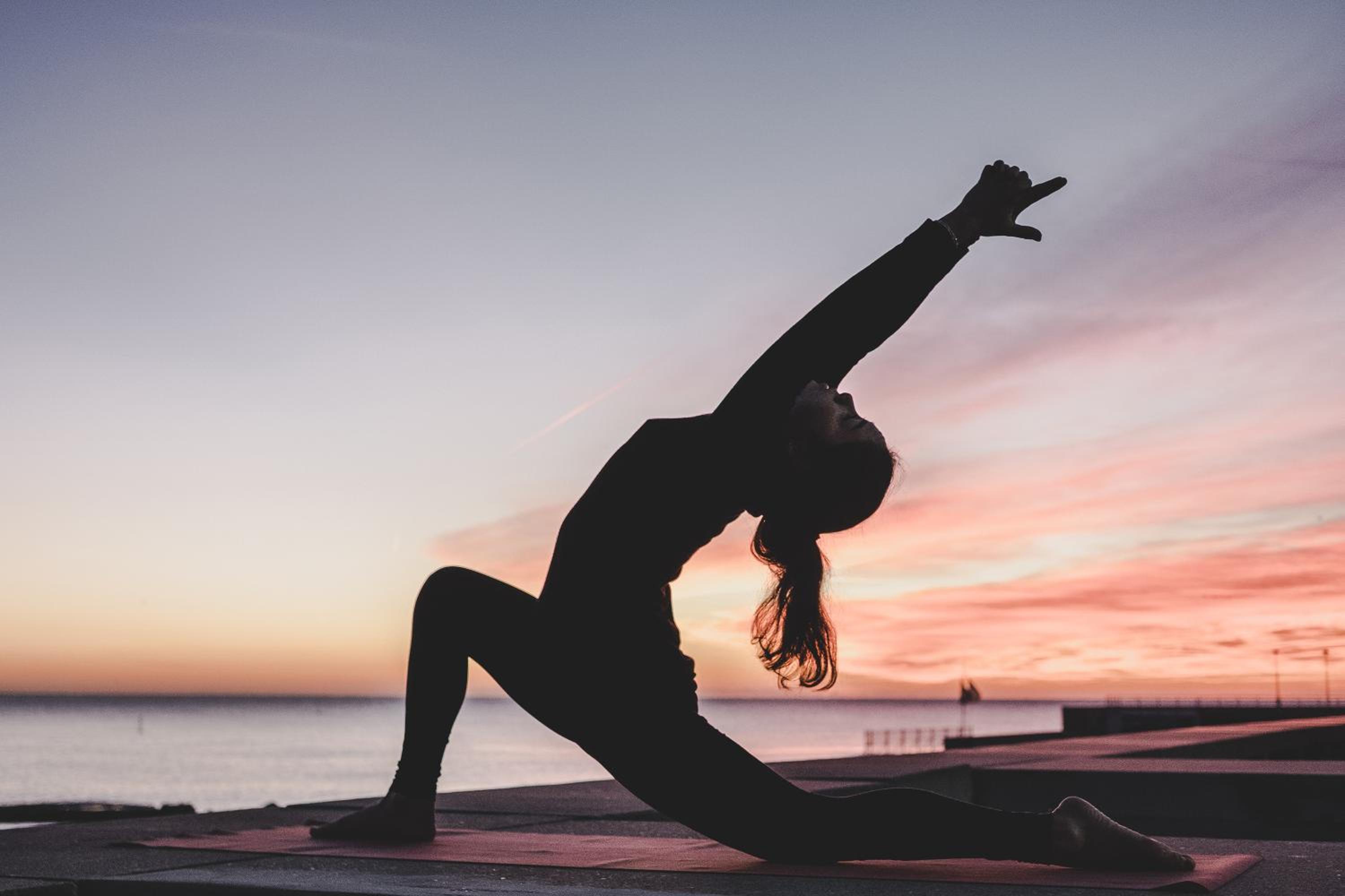 Insel der Asanas - Elegante Ferienwohnung mit Balkon, Kamin & Wellness am Krakower See