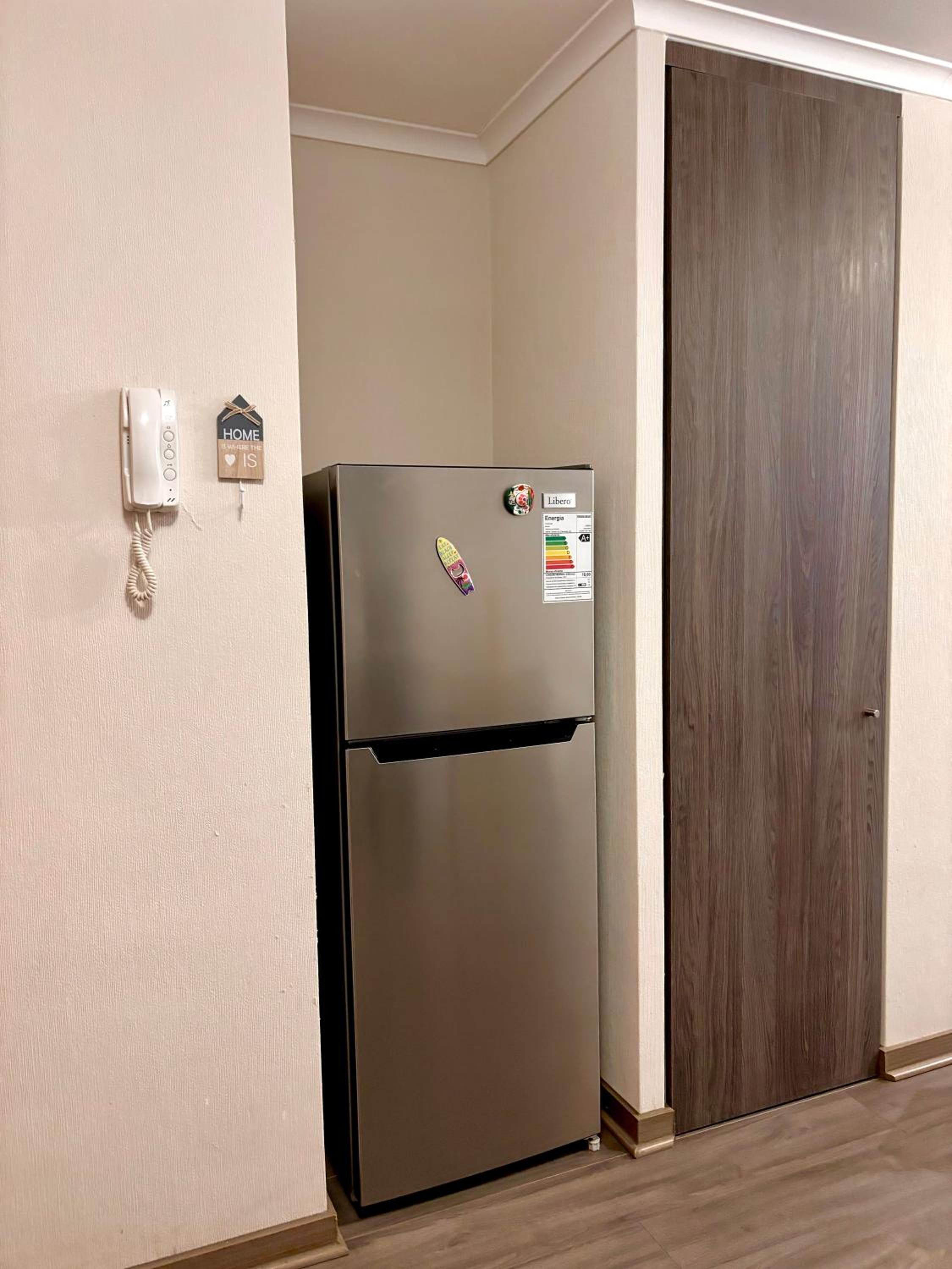 Moderno depa ideal para pareja con A-C y Parking