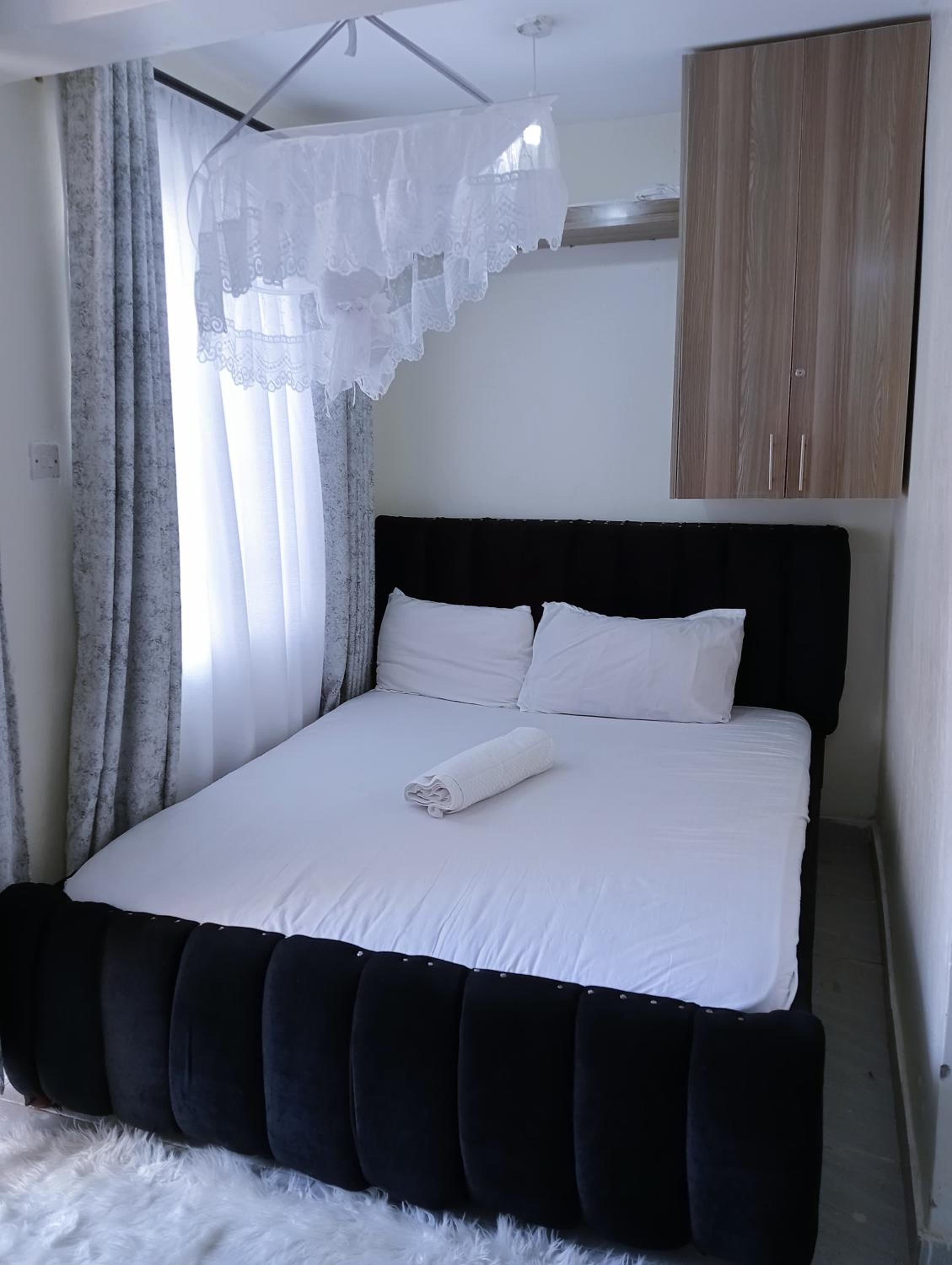 L and N apartment