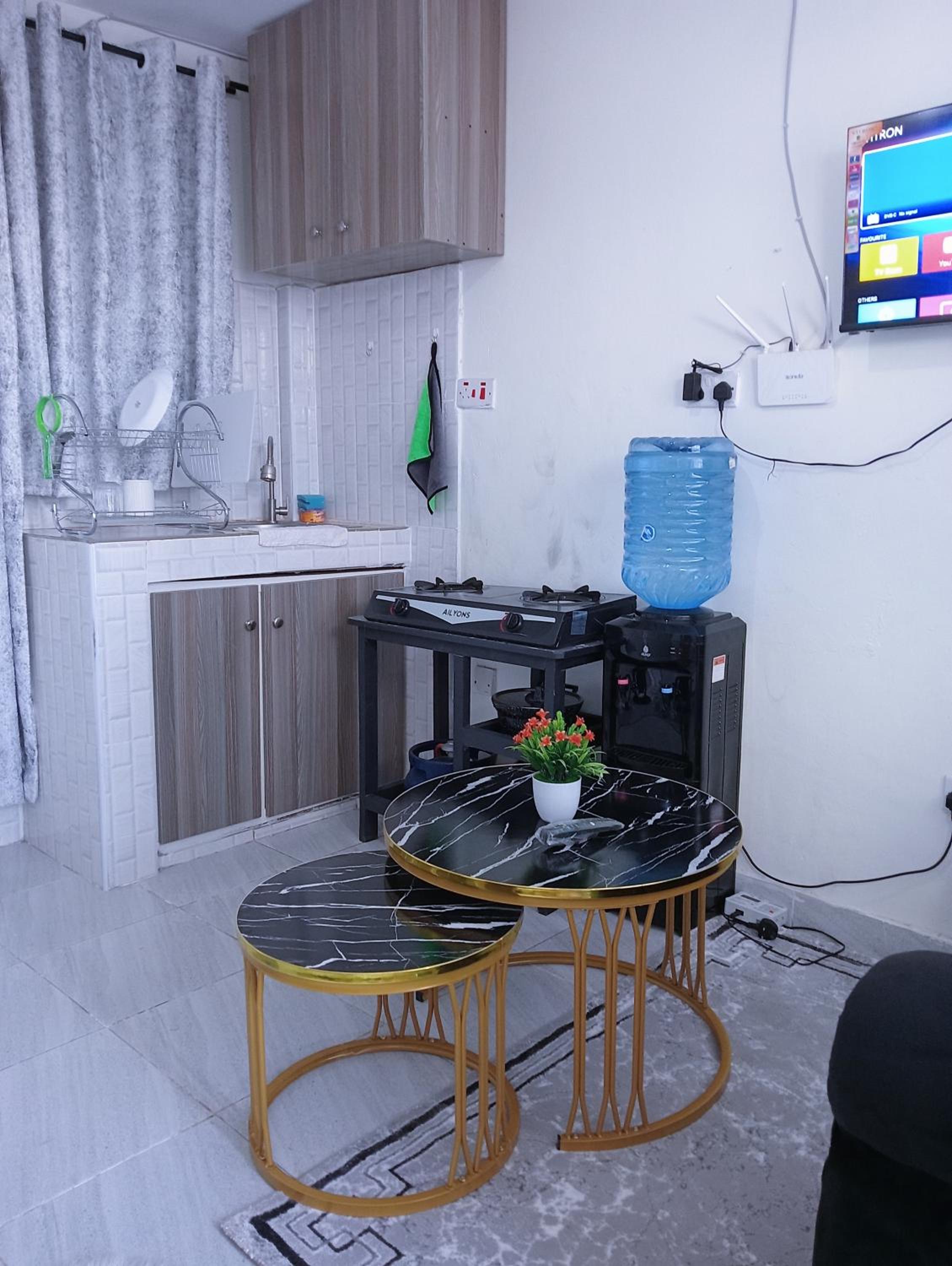 L and N apartment