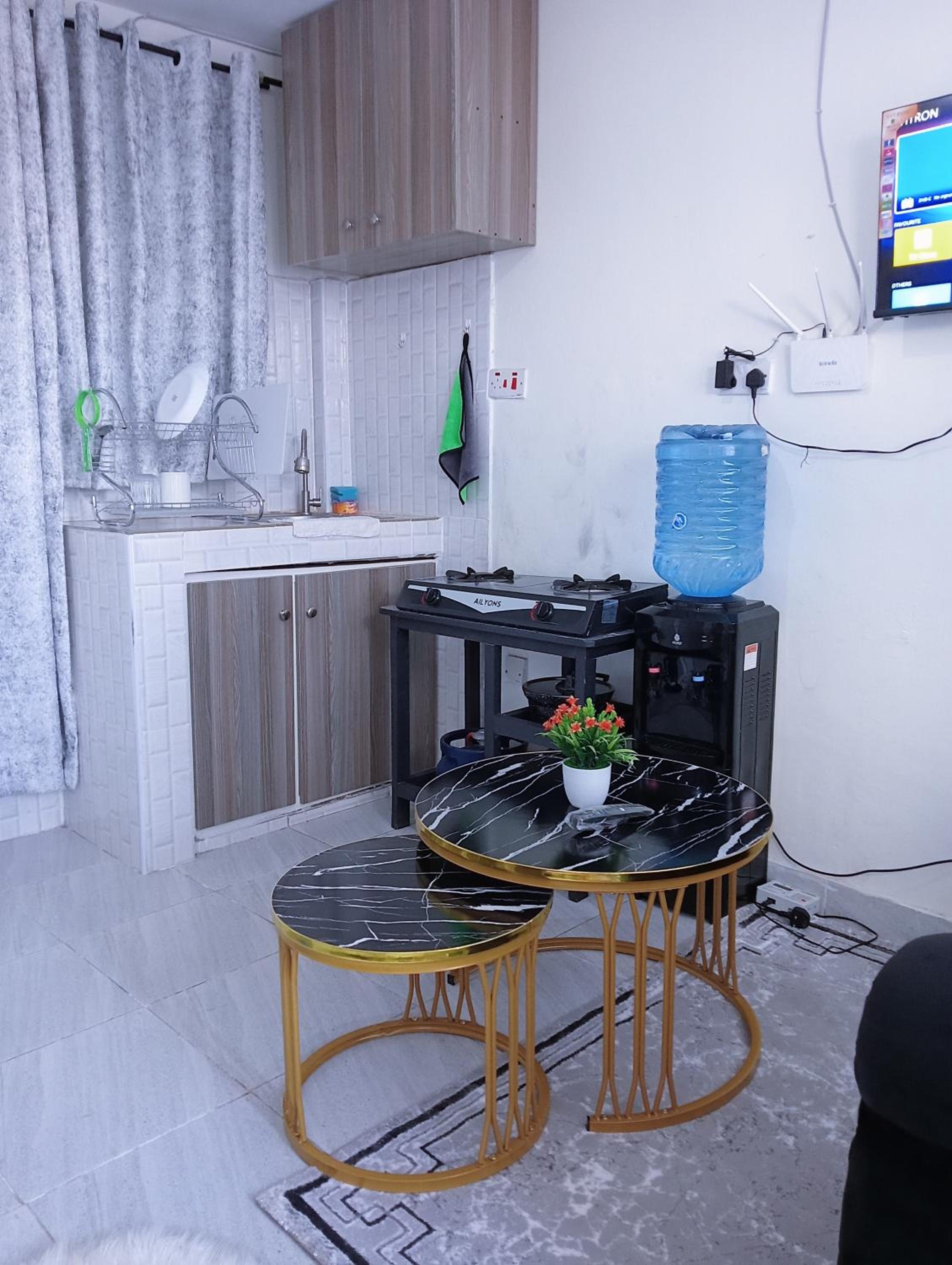 L and N apartment