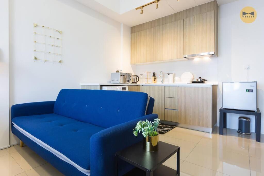 Navy Studio at Tropicana 218 at Central Location & Food Hunt Friendly view 5