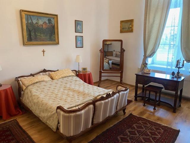 Orsolya major view 2