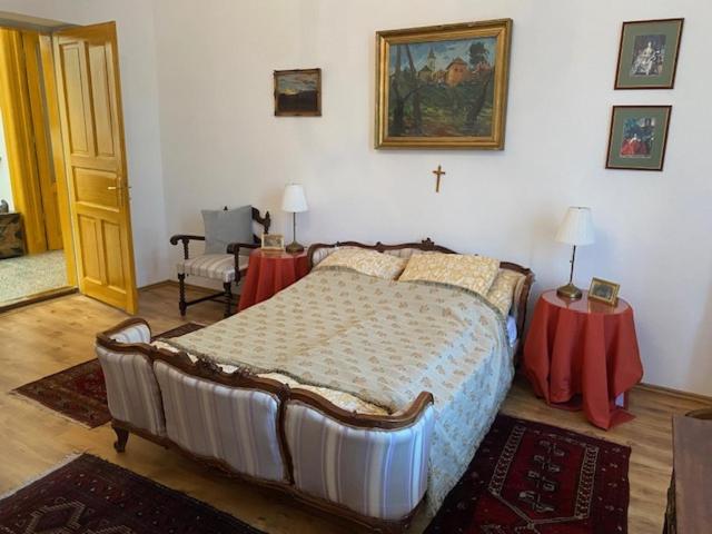 Orsolya major view 3