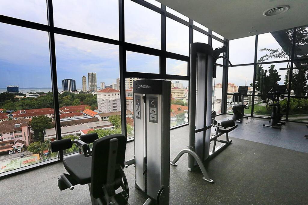 Seaview Sunrise 1BR at Tropicana 218 at Central Location & Food Hunt Friendly photo 6