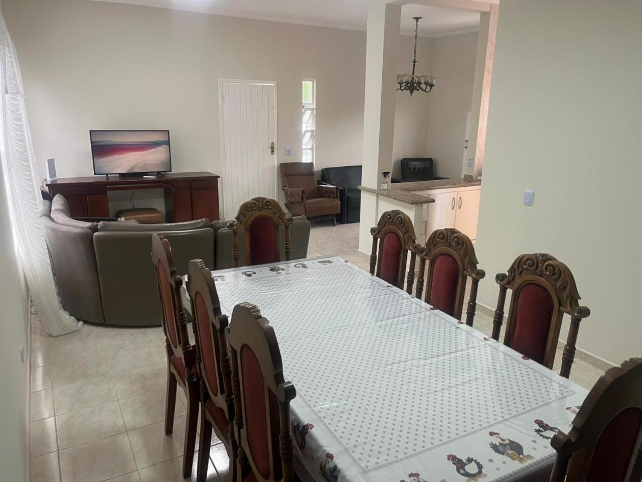 Casa Centro de Bertioga - SP terrea 300 metros da praia - Marcondes 05