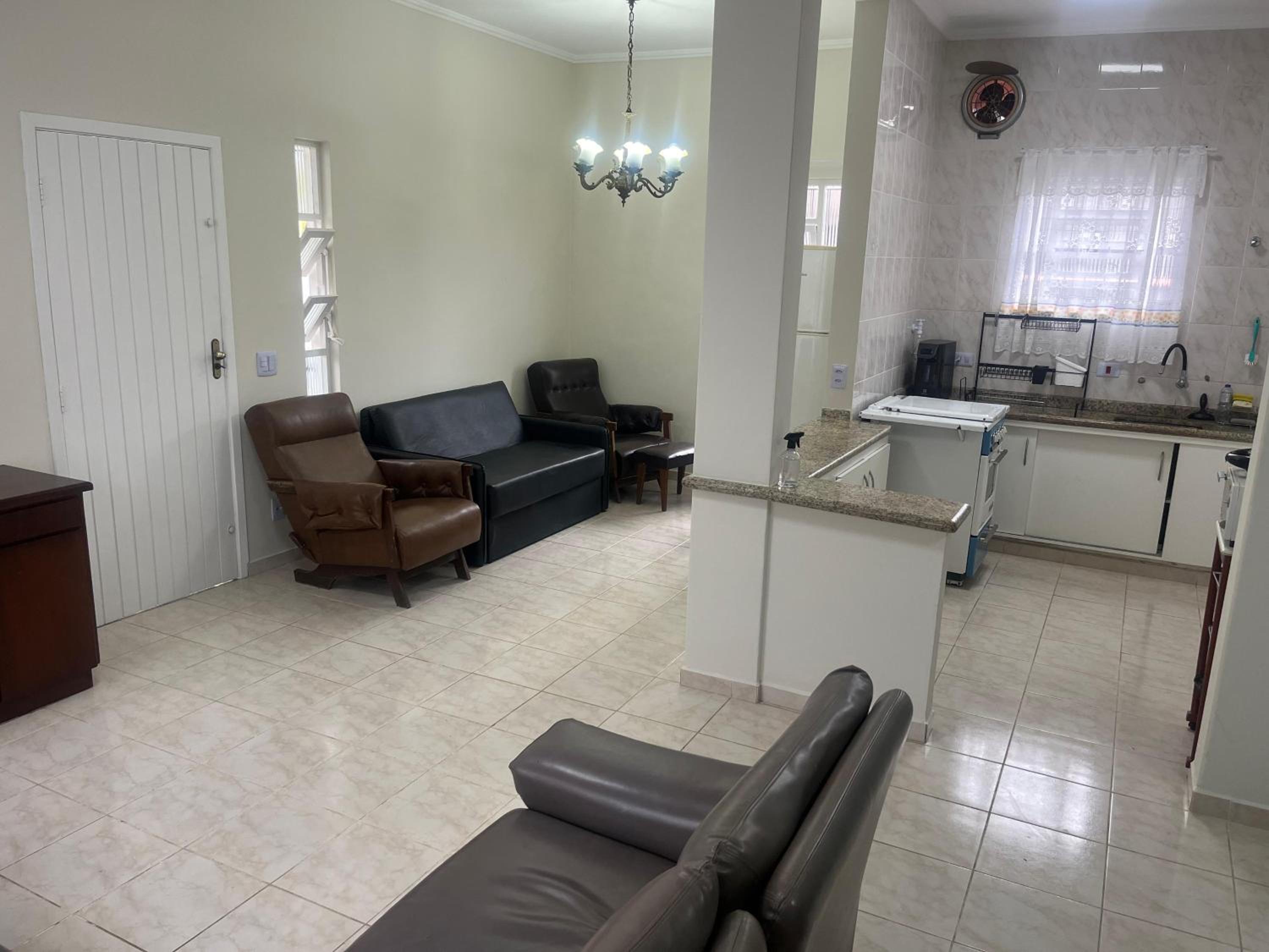 Casa Centro de Bertioga - SP terrea 300 metros da praia - Marcondes 05