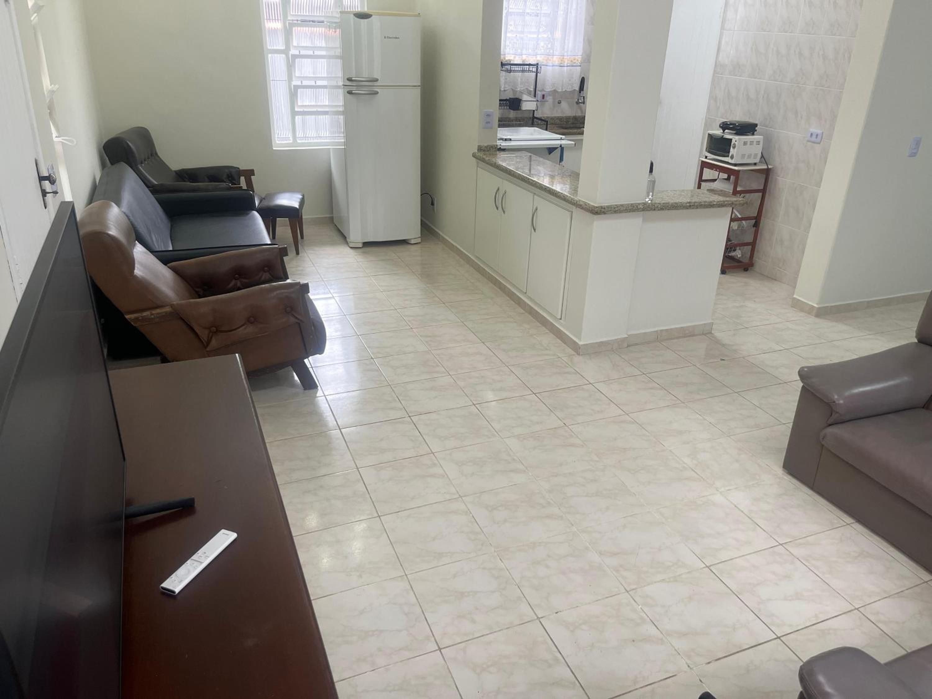 Casa Centro de Bertioga - SP terrea 300 metros da praia - Marcondes 05