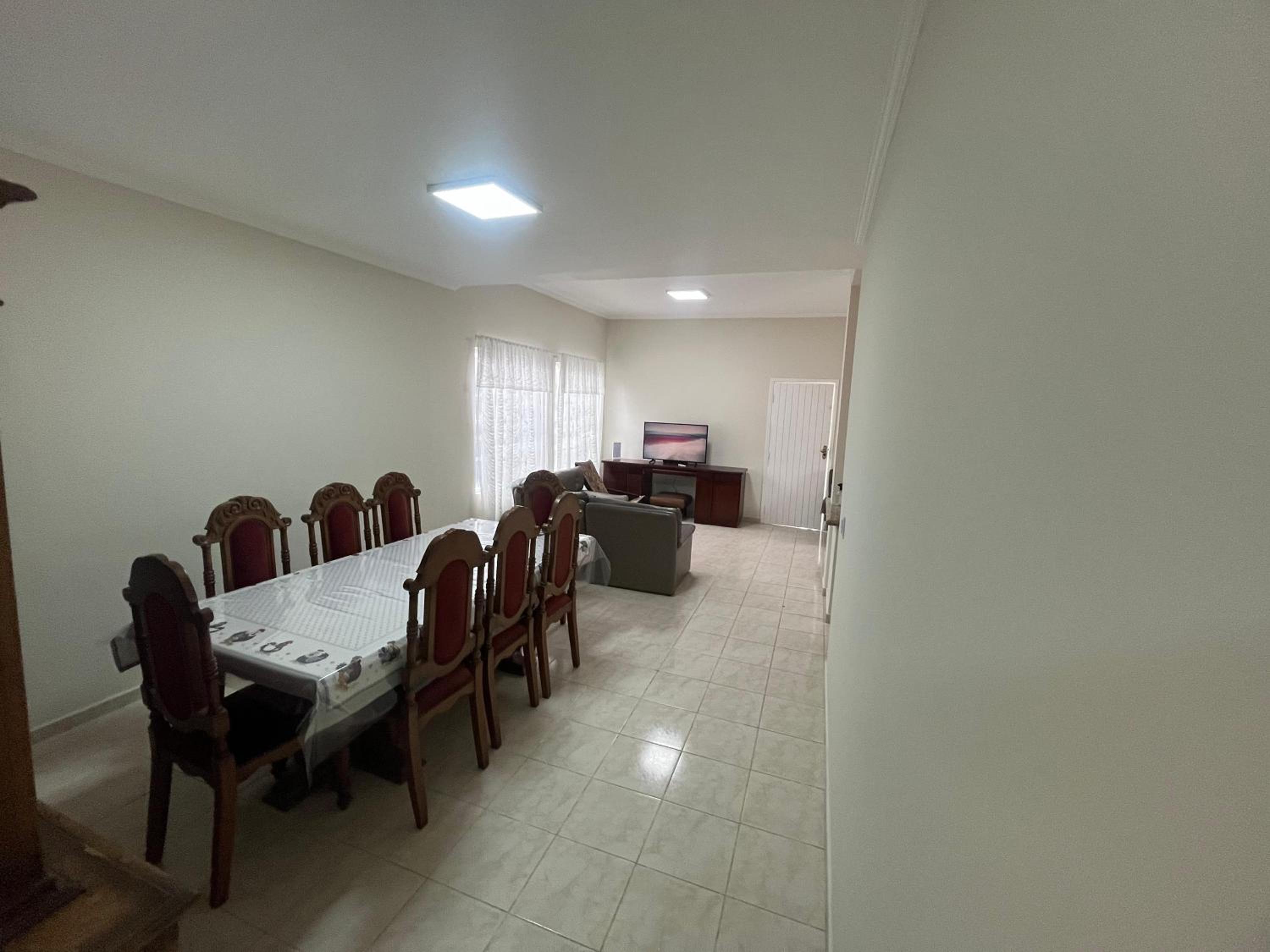 Casa Centro de Bertioga - SP terrea 300 metros da praia - Marcondes 05