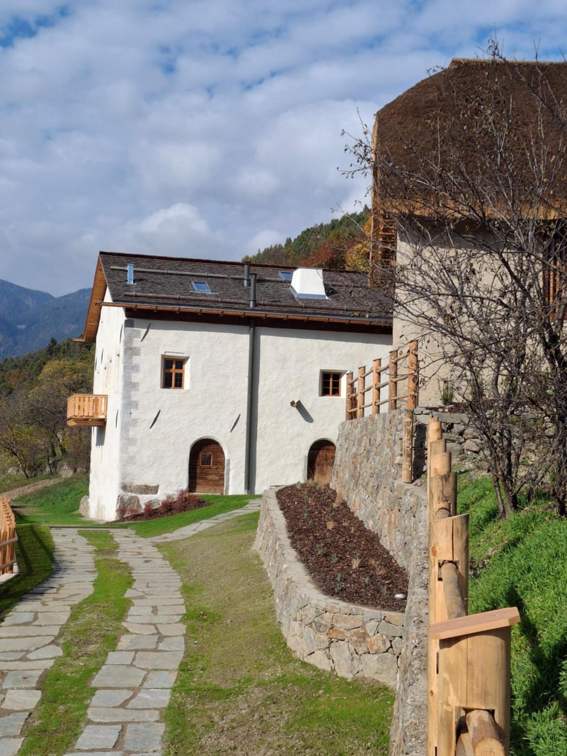 OBERBUCHFELDER historic farmhouse