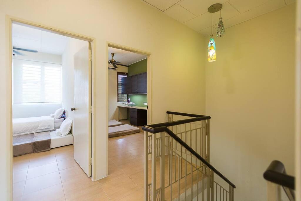 Landed 3BR Home Near Beach, Seafood & Fisherman Village photo 5