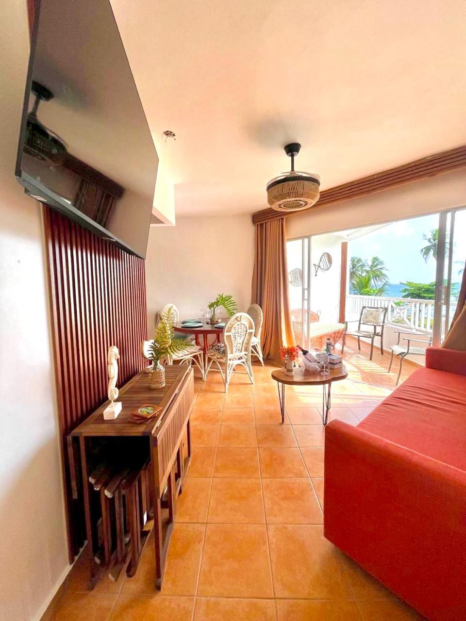 Estancia Nana apartamento vista al mar piscina WIFI cocina completa aire acondicionado Lavadora secadora