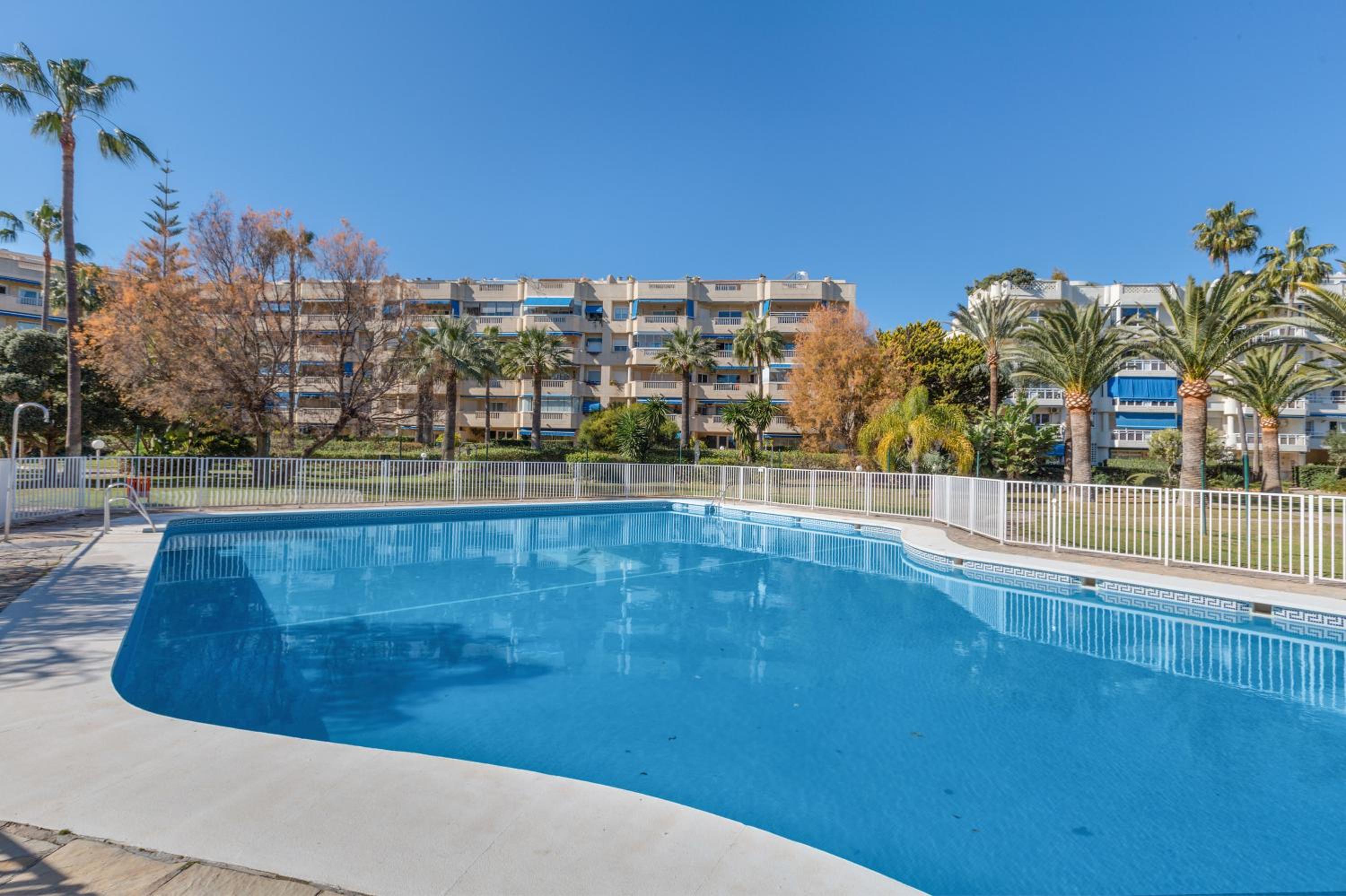 Apartamento Junto al Mar Costa Lago