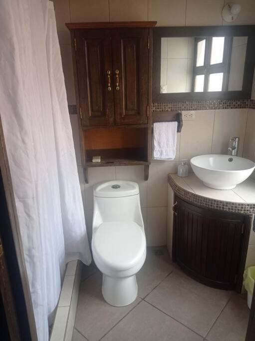 apartamento céntrico en el casco de antigua Guatemala view 4