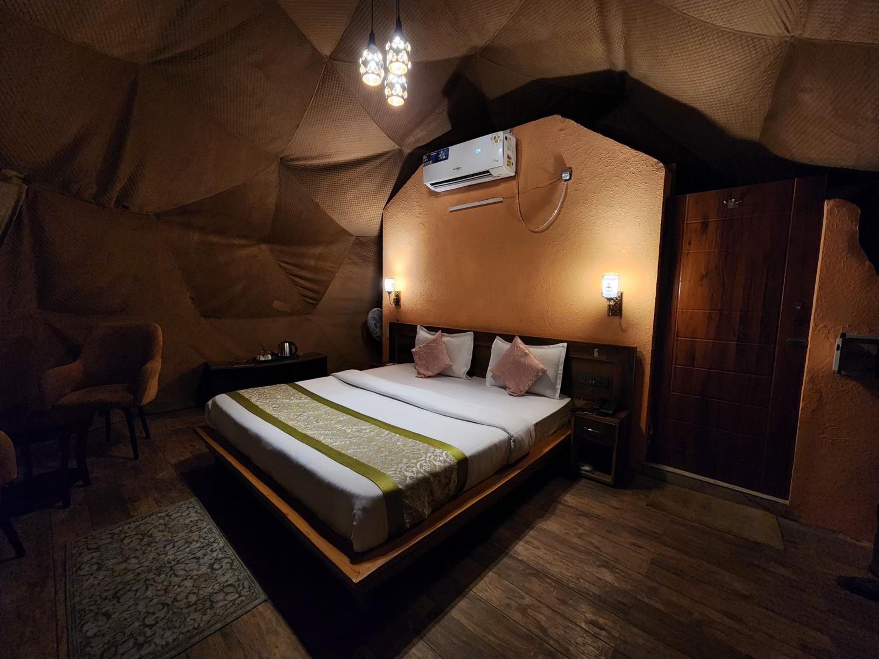 Navira Hills - Luxury Glamping Dome Stay in Rishikesh view 3