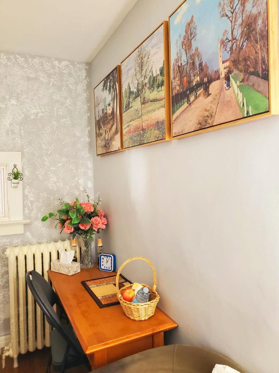 Merj's Guest House in Wolseley