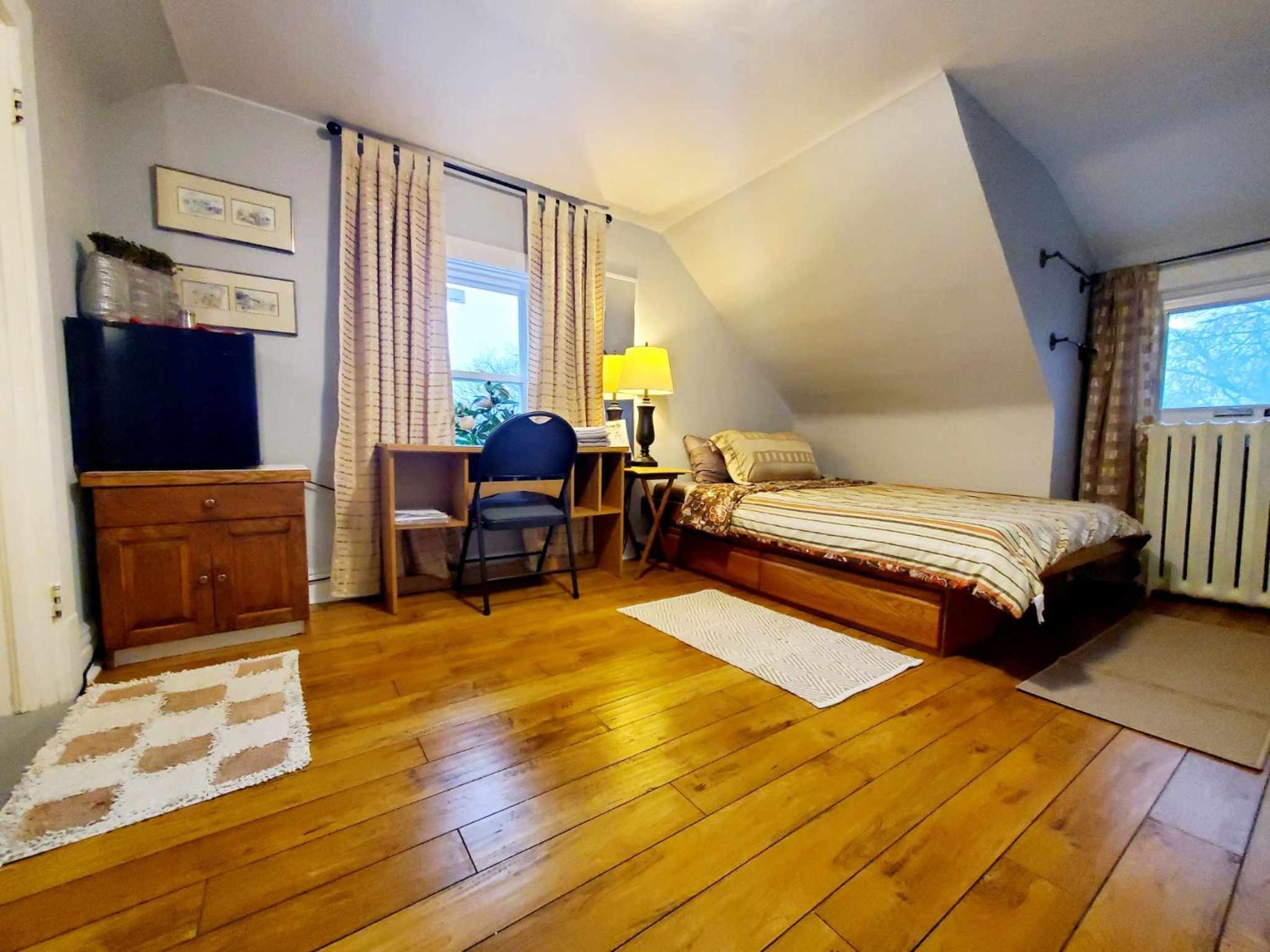 Merj's Guest House in Wolseley