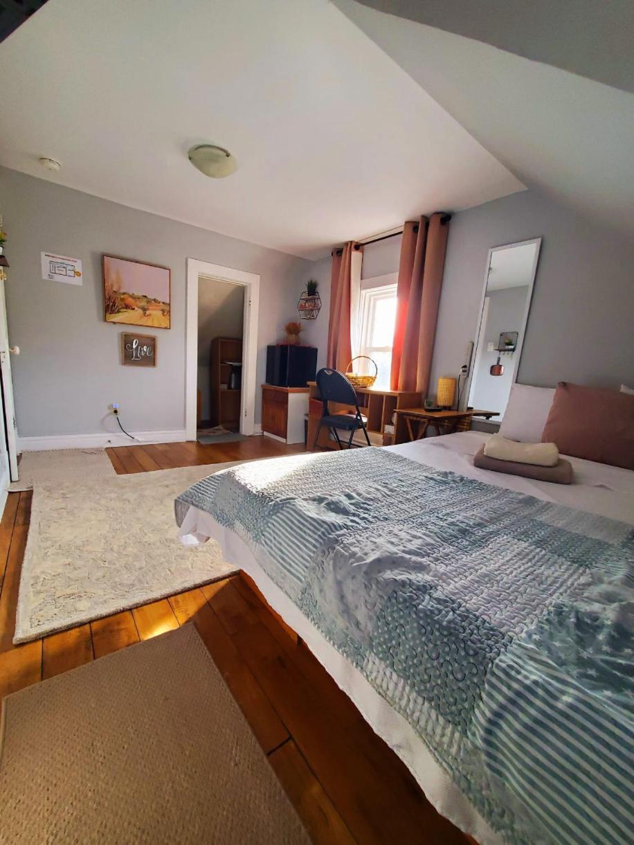 Merj's Guest House in Wolseley