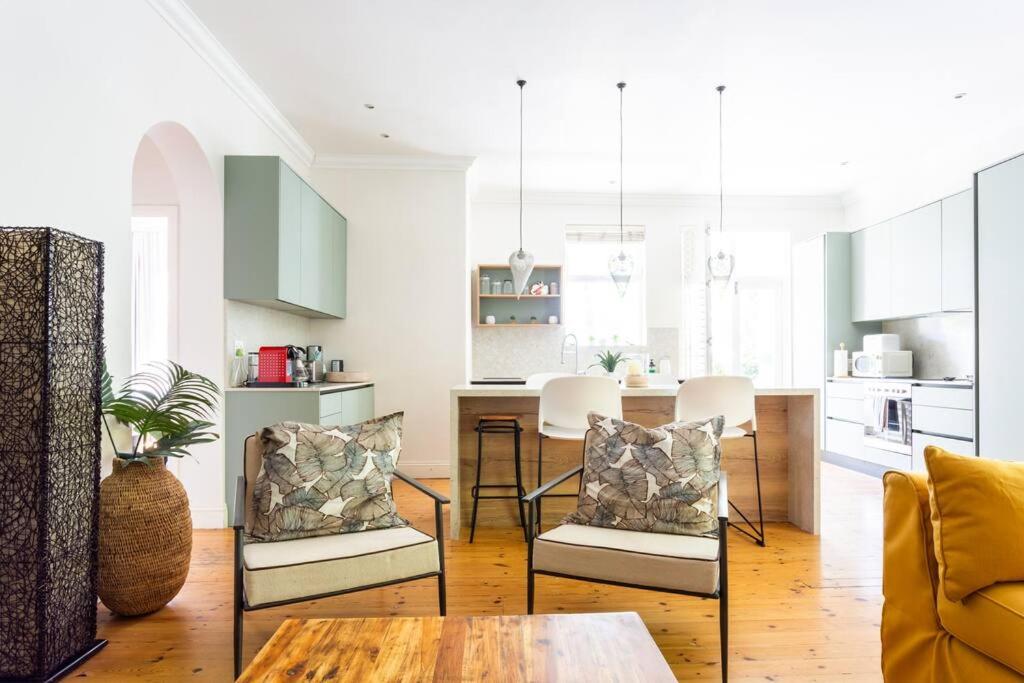 Family Home in Green Point with Central Location view 2